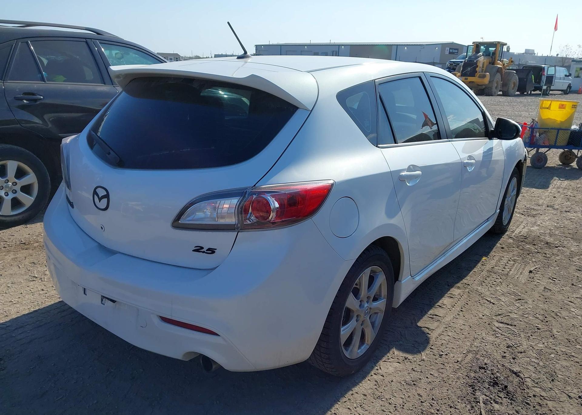 2011 MAZDA MAZDA3 GS