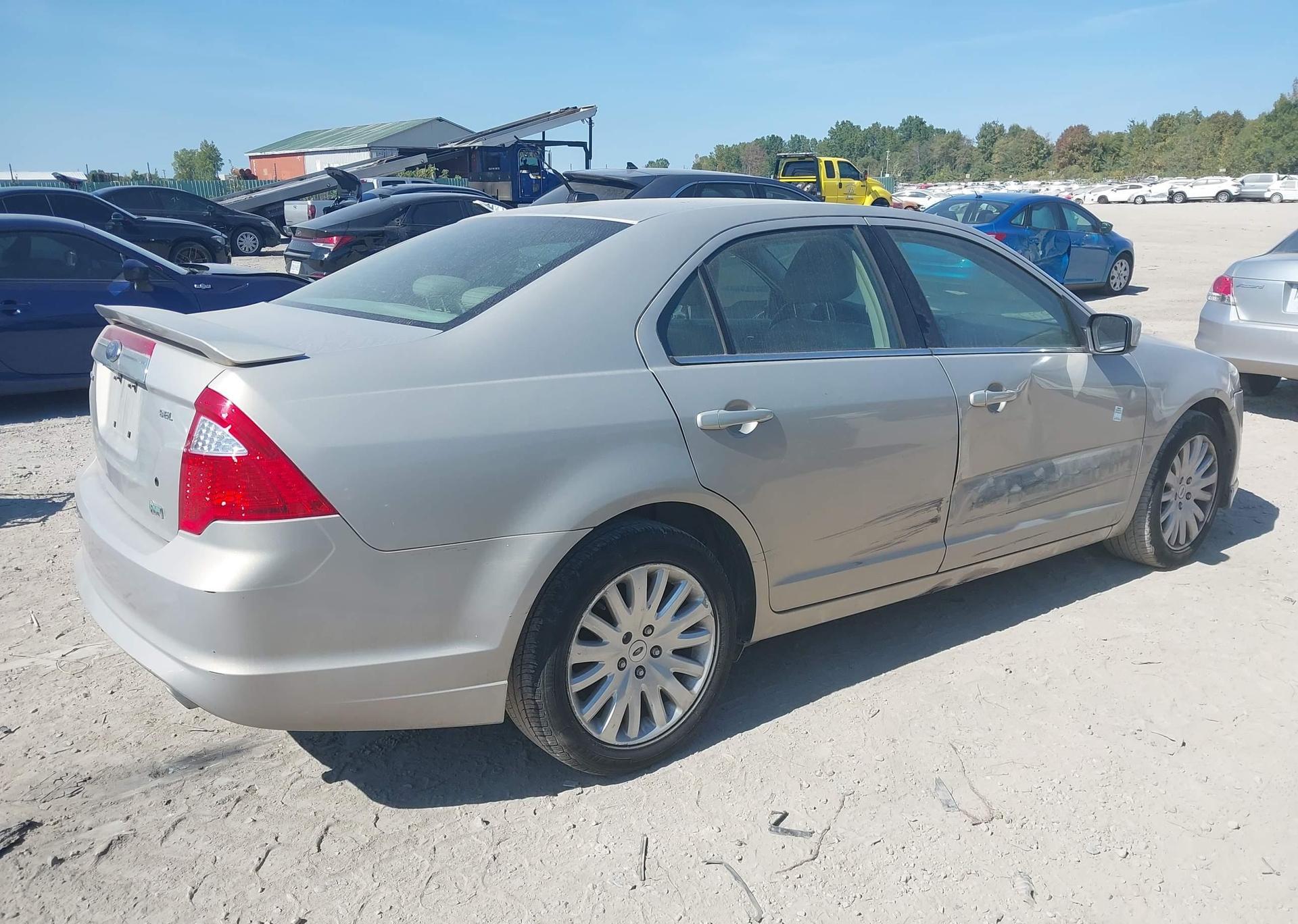 2010 FORD FUSION