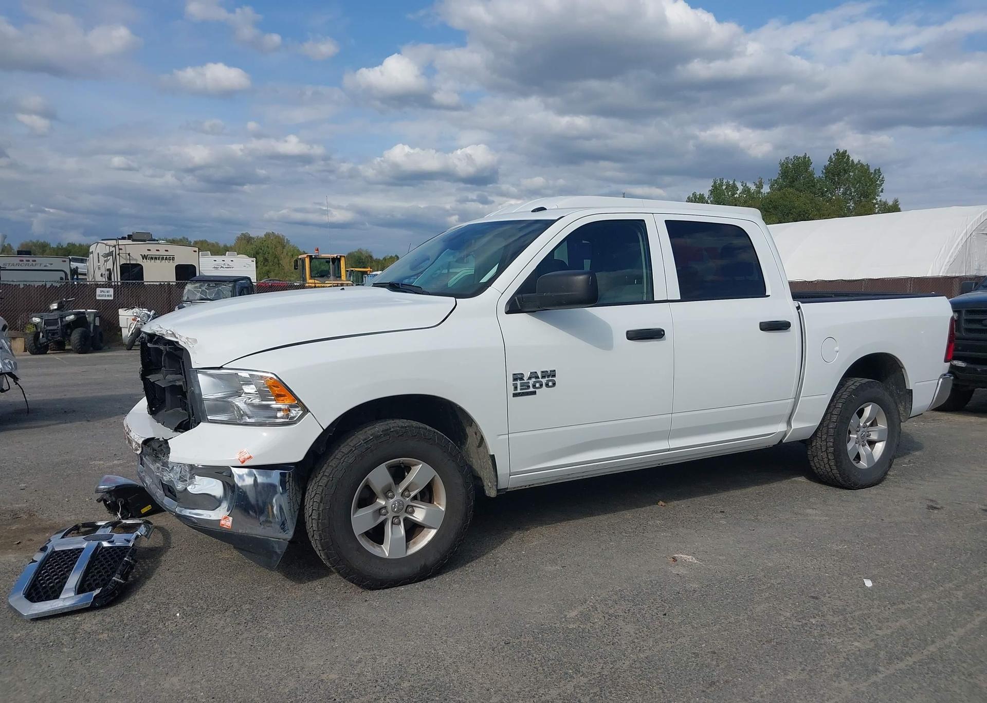 2023 RAM 1500 CLASSIC SLT