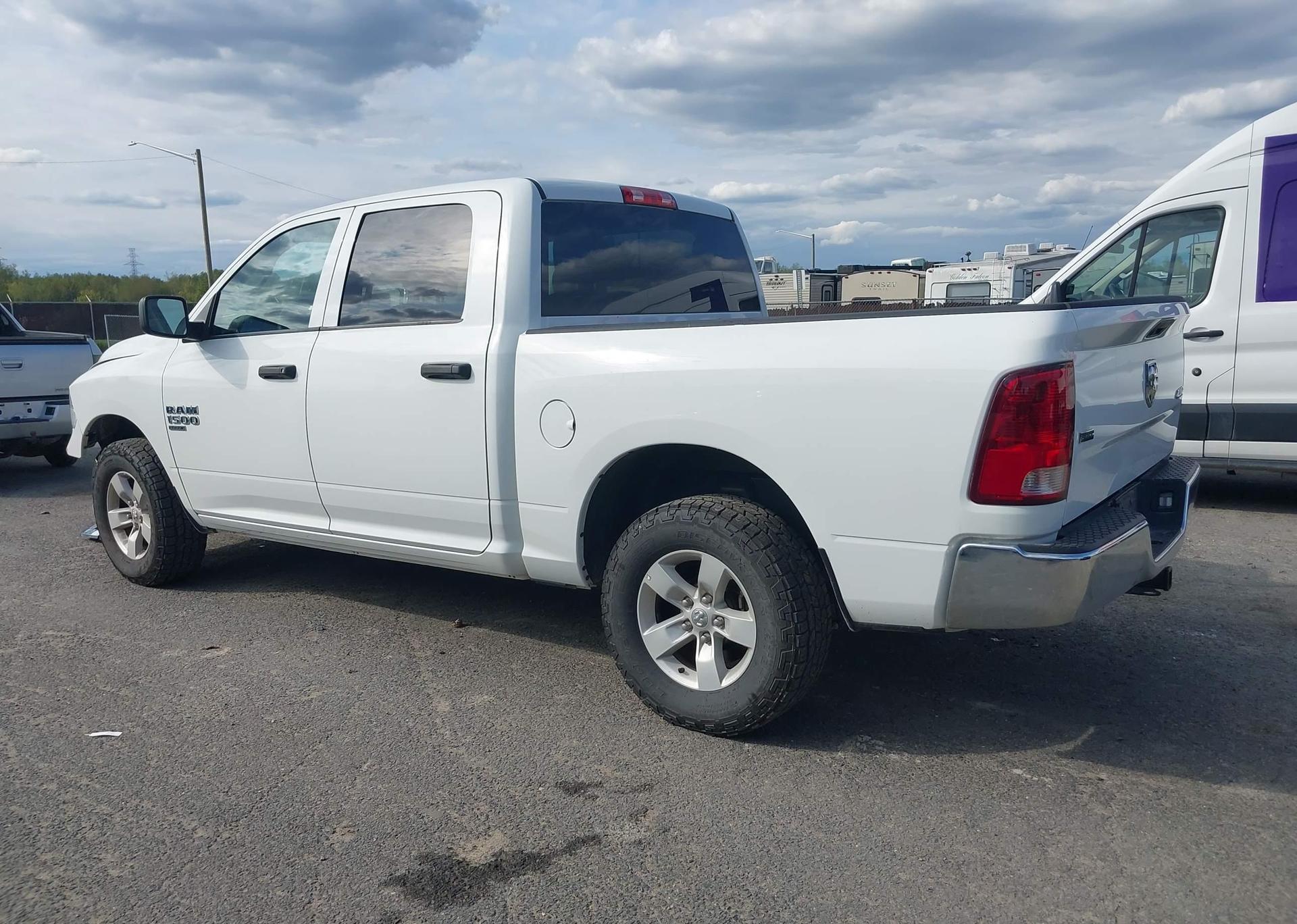 2023 RAM 1500 CLASSIC SLT