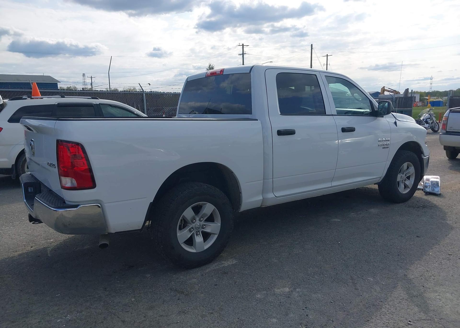 2023 RAM 1500 CLASSIC SLT