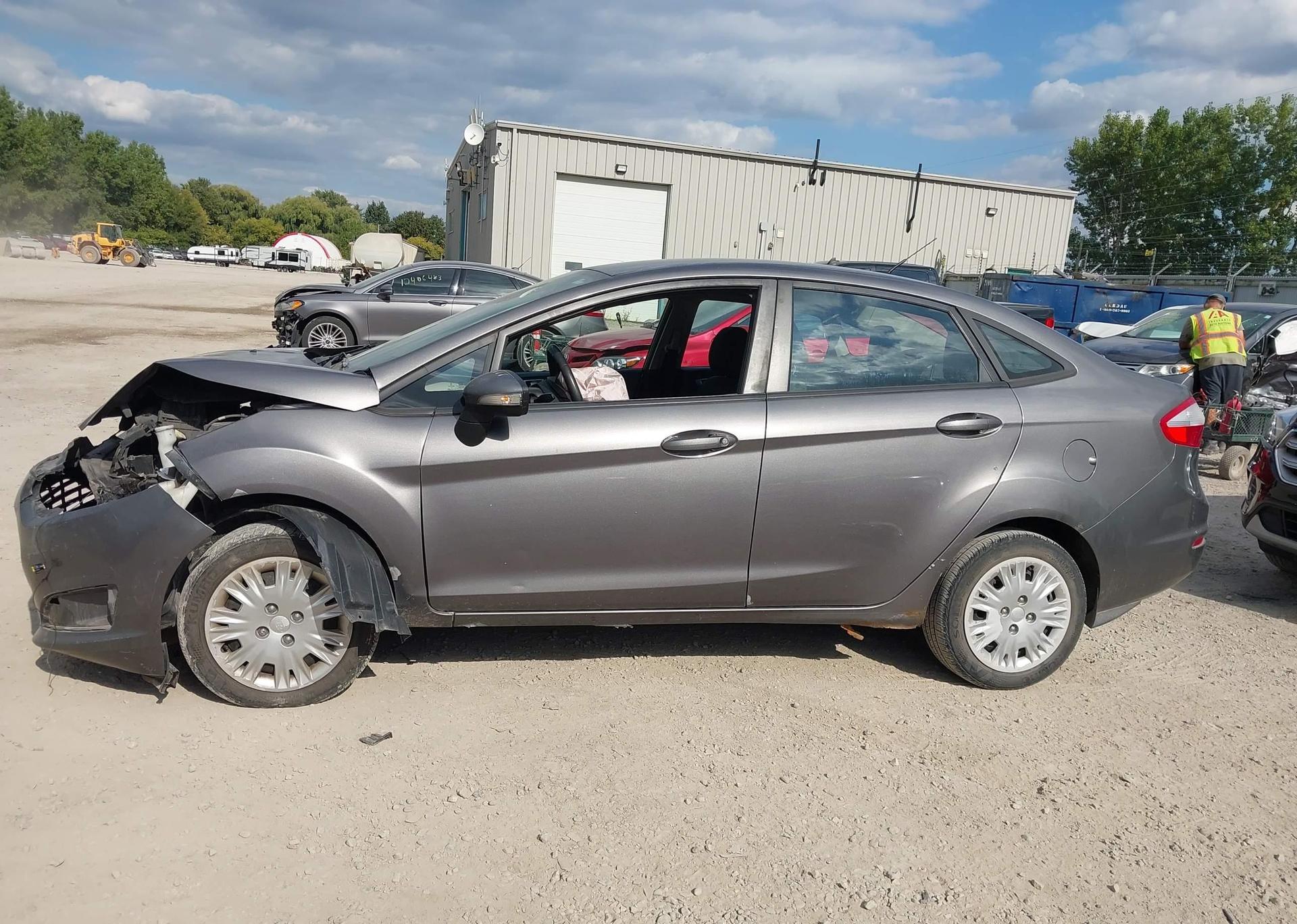 2014 FORD FIESTA SE