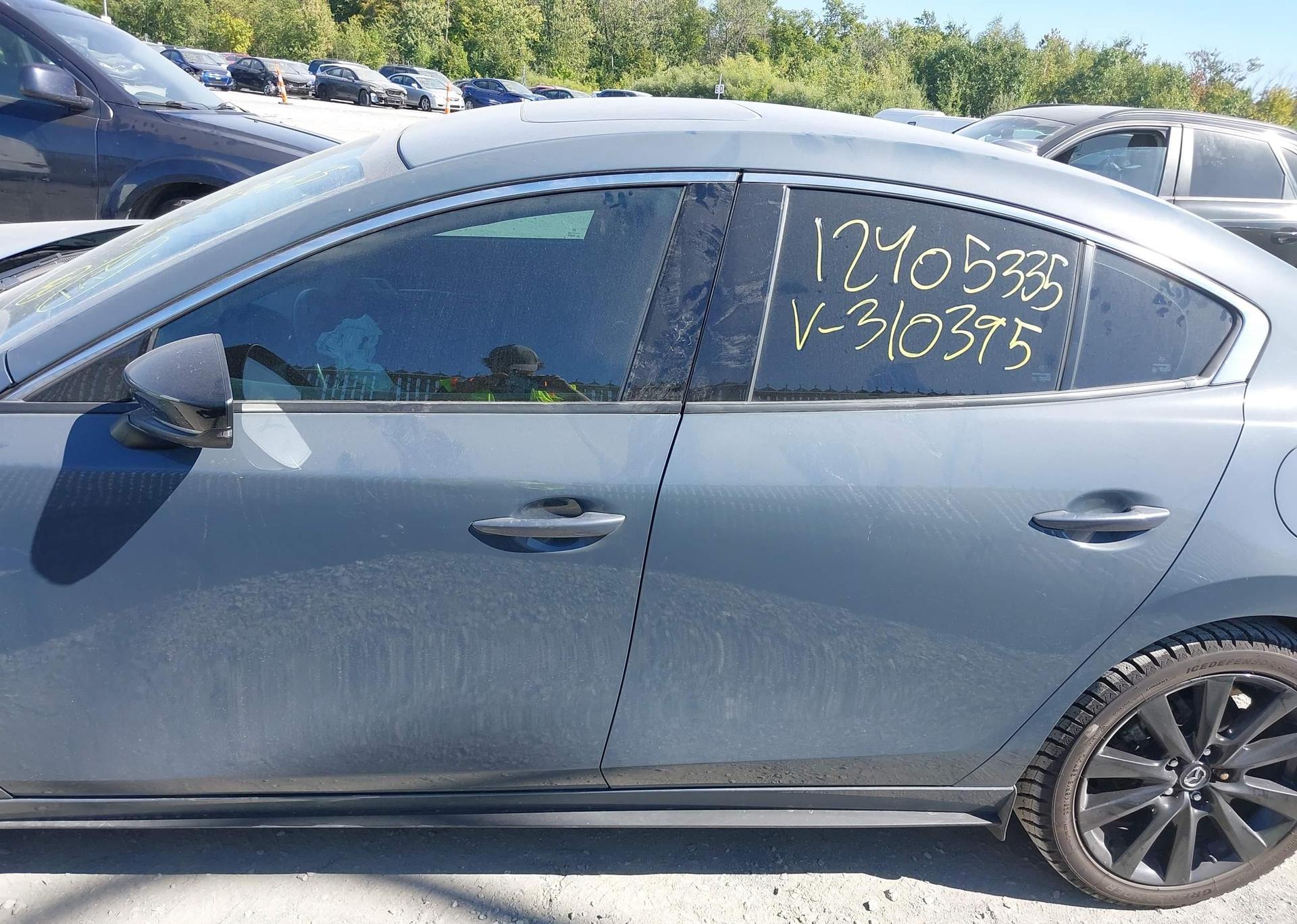 2022 MAZDA MAZDA3 GT W