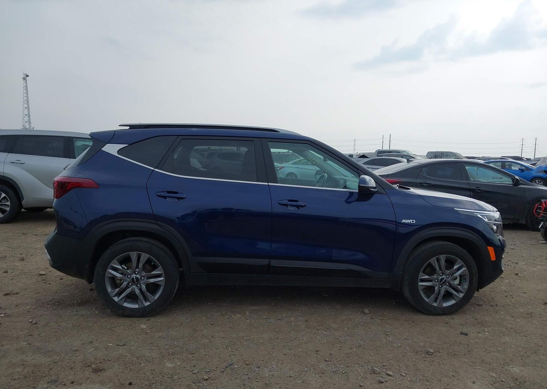 2023 KIA SELTOS S