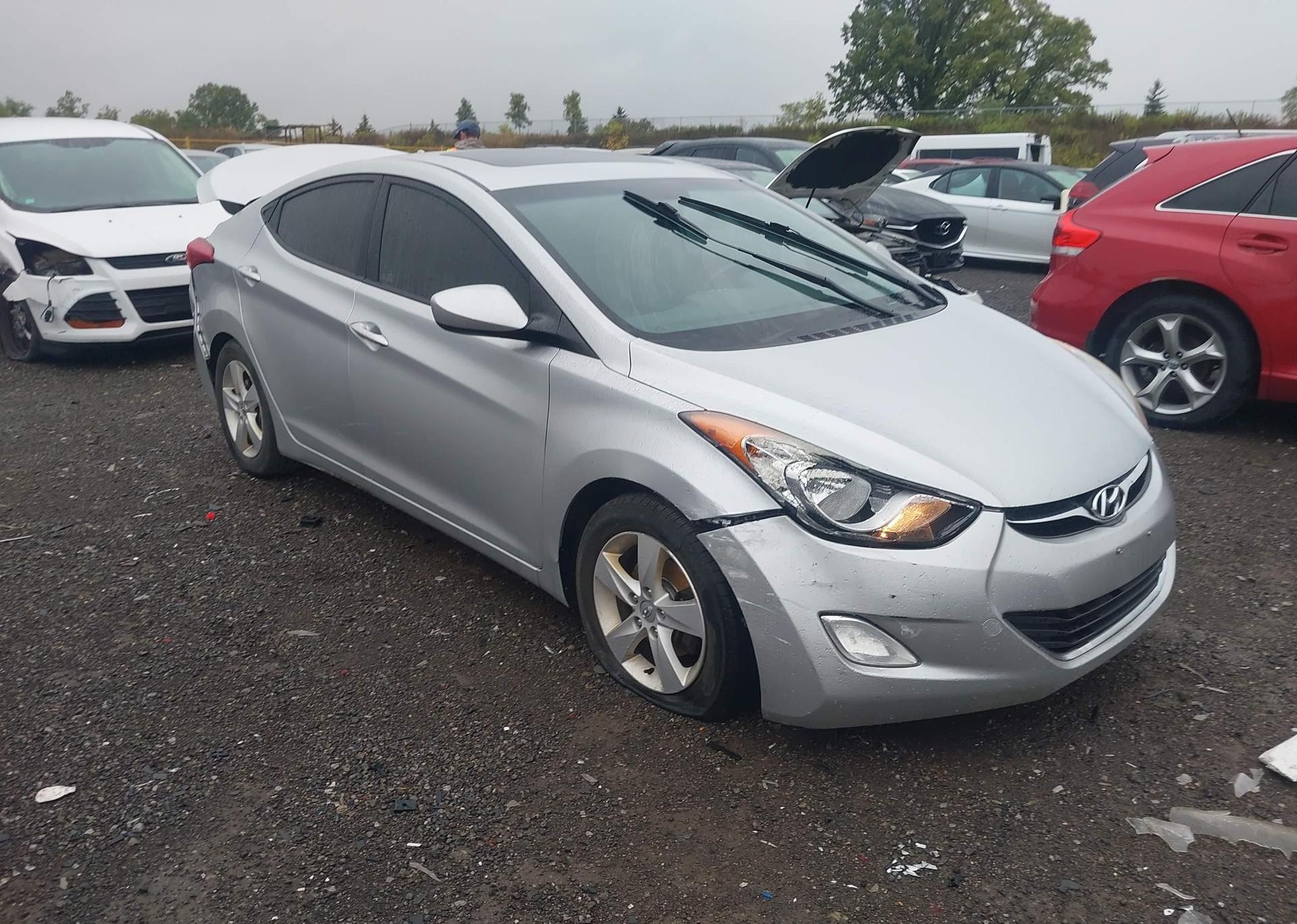 2013 HYUNDAI ELANTRA GLS