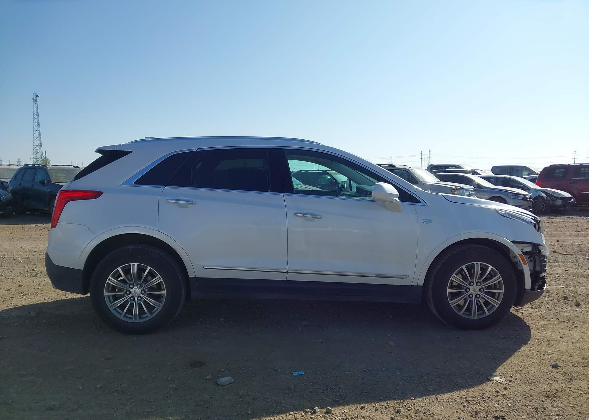 2017 CADILLAC XT5 LUXURY