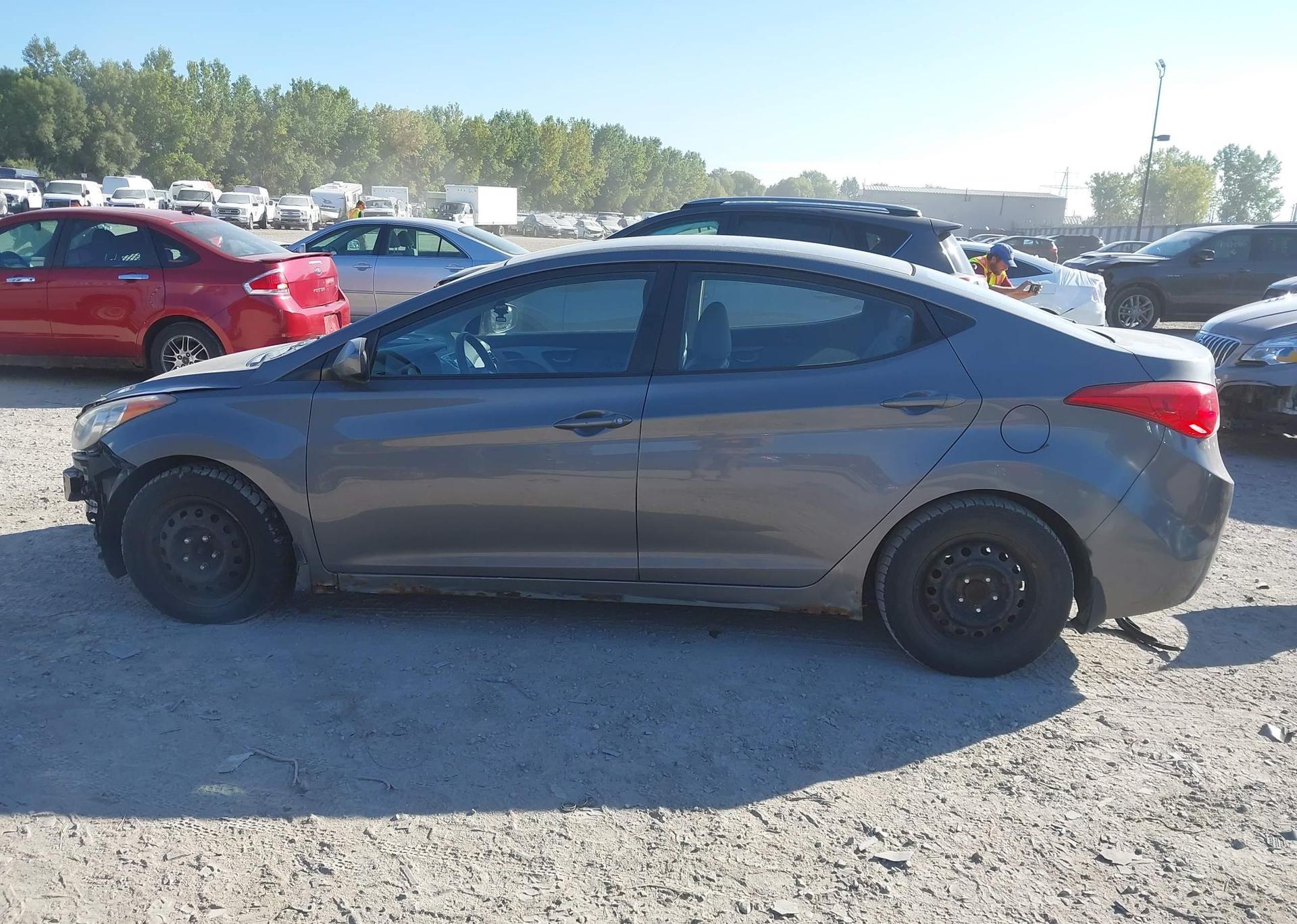 2011 HYUNDAI ELANTRA GL