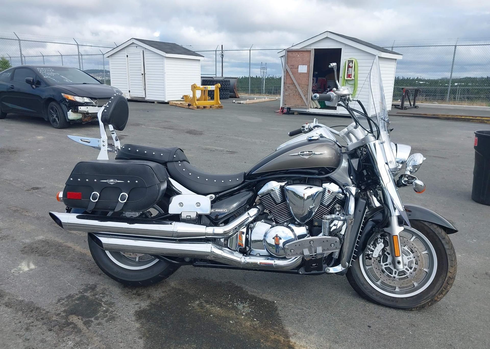 2011 SUZUKI VLR1800