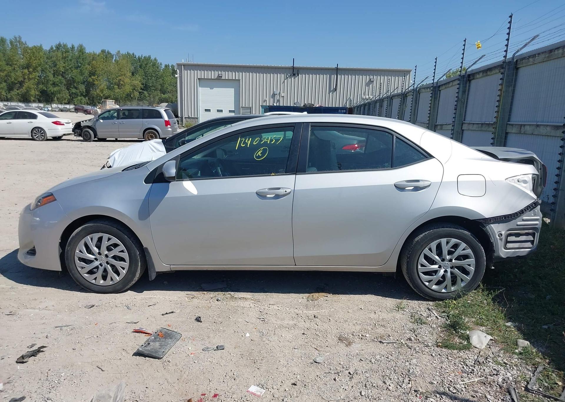 2018 TOYOTA COROLLA LE