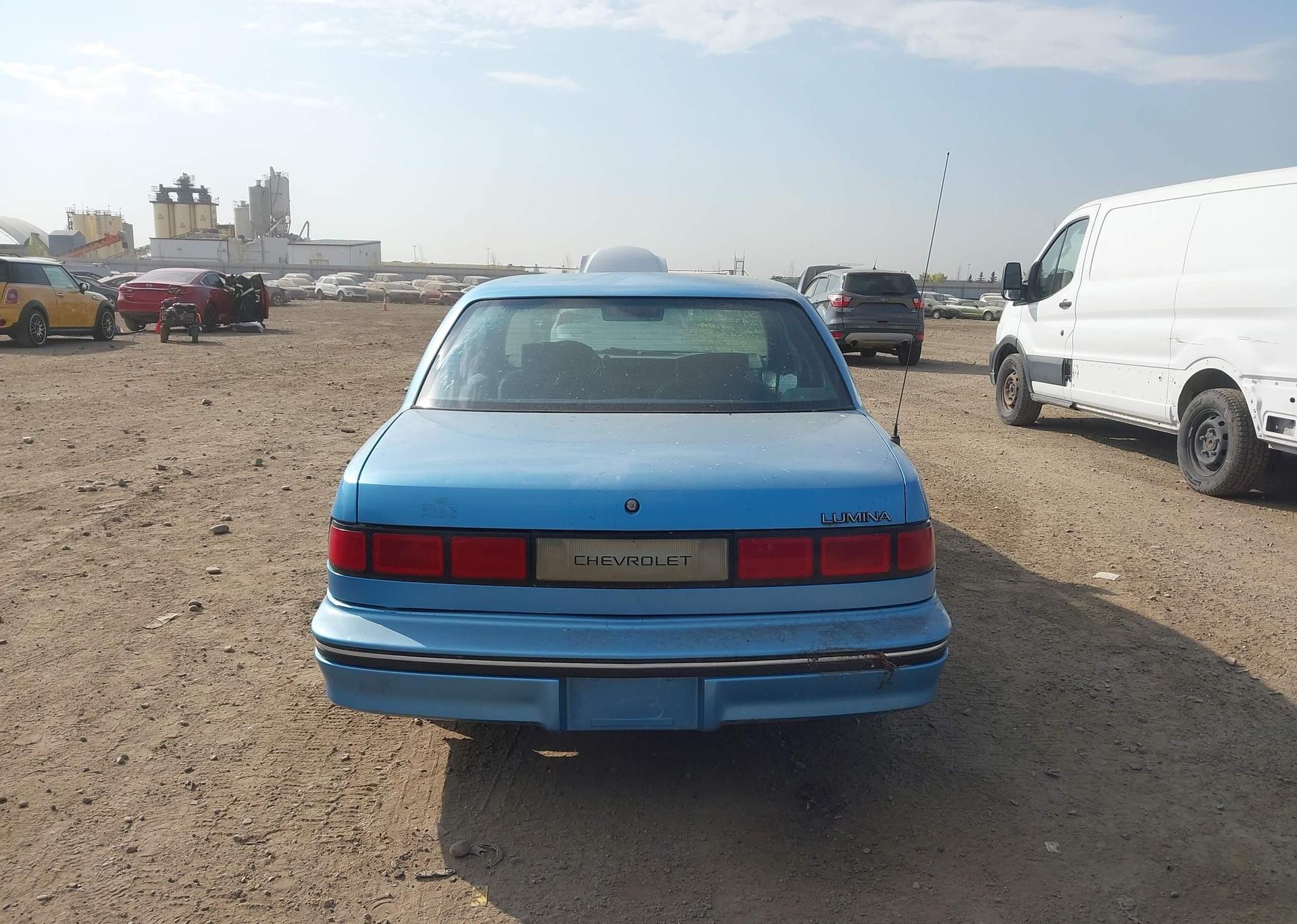 1992 CHEVROLET LUMINA