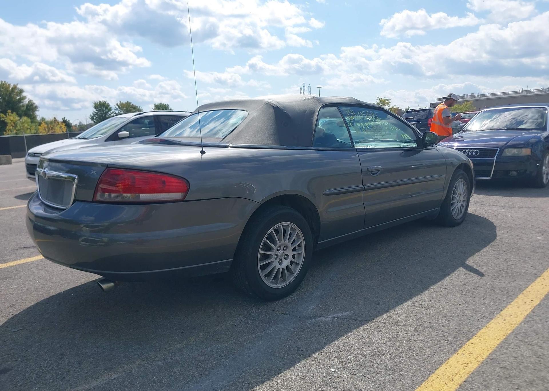 2004 CHRYSLER SEBRING LX