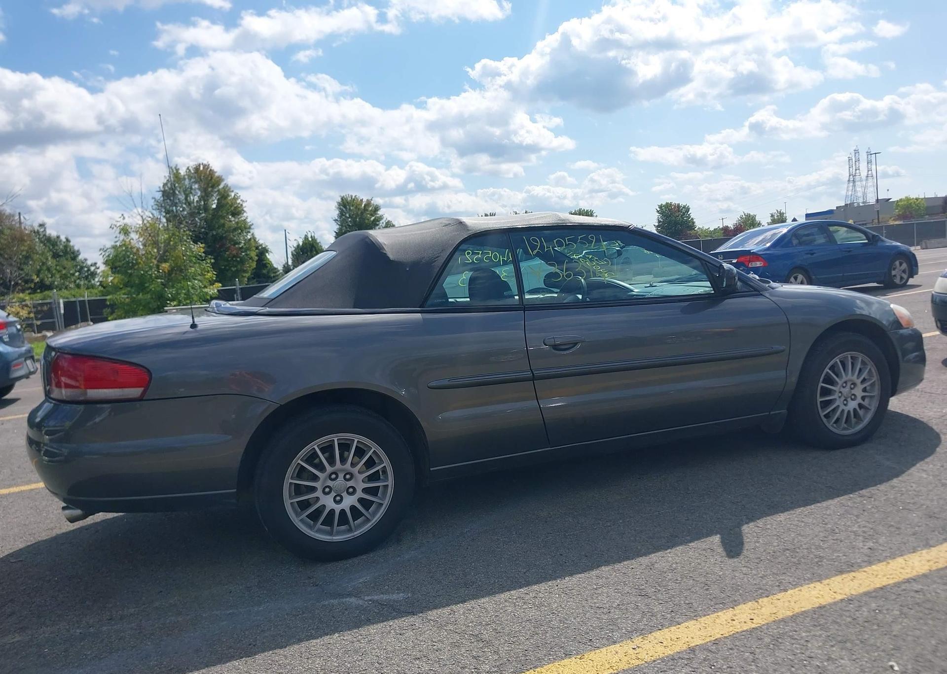 2004 CHRYSLER SEBRING LX