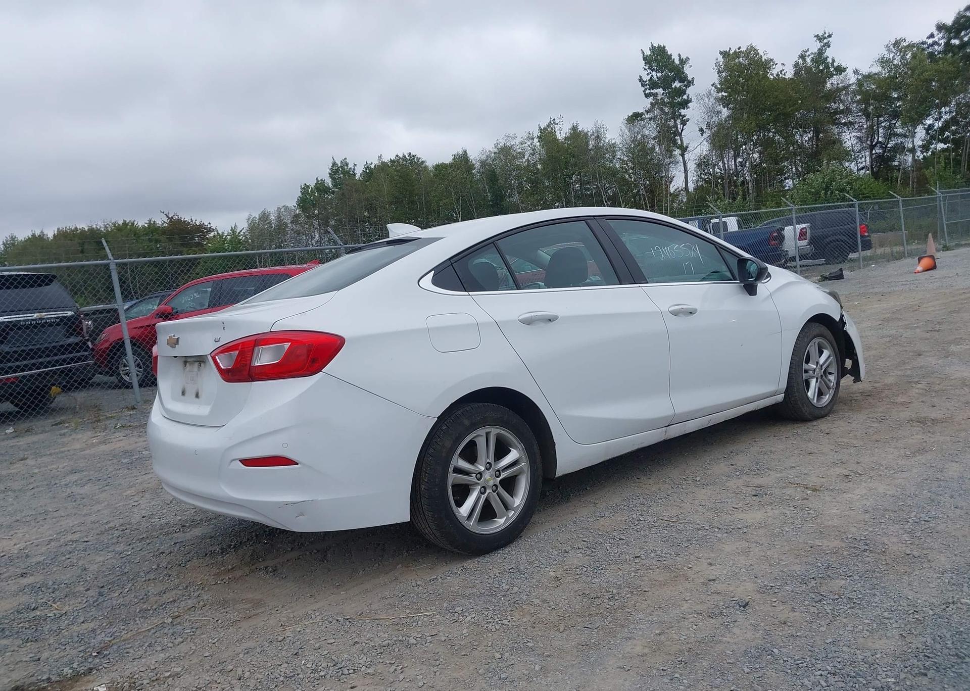 2017 CHEVROLET CRUZE LT AUTO