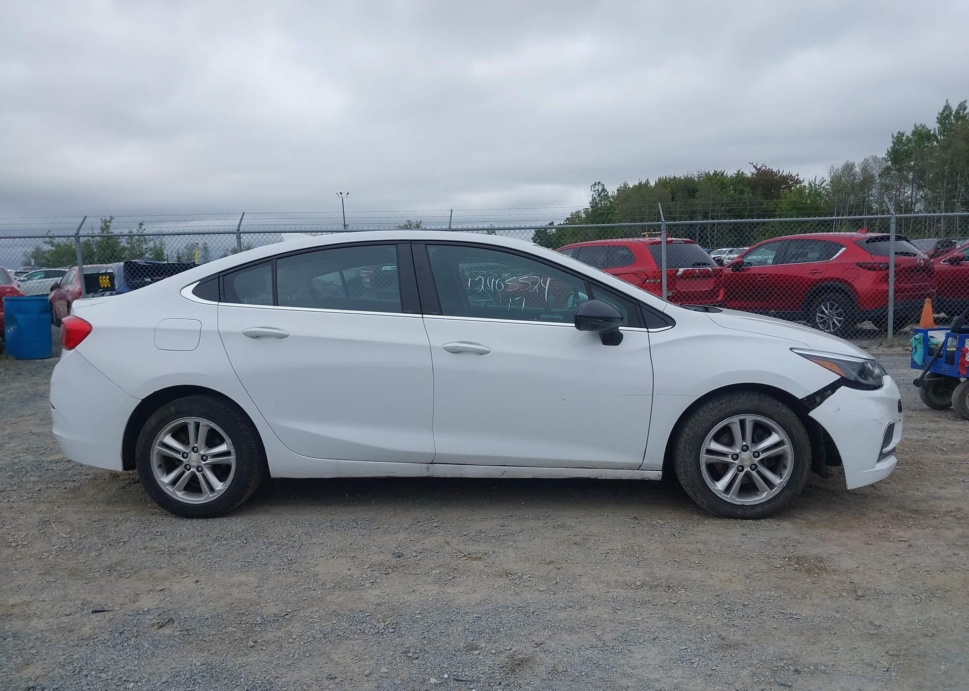 2017 CHEVROLET CRUZE LT AUTO