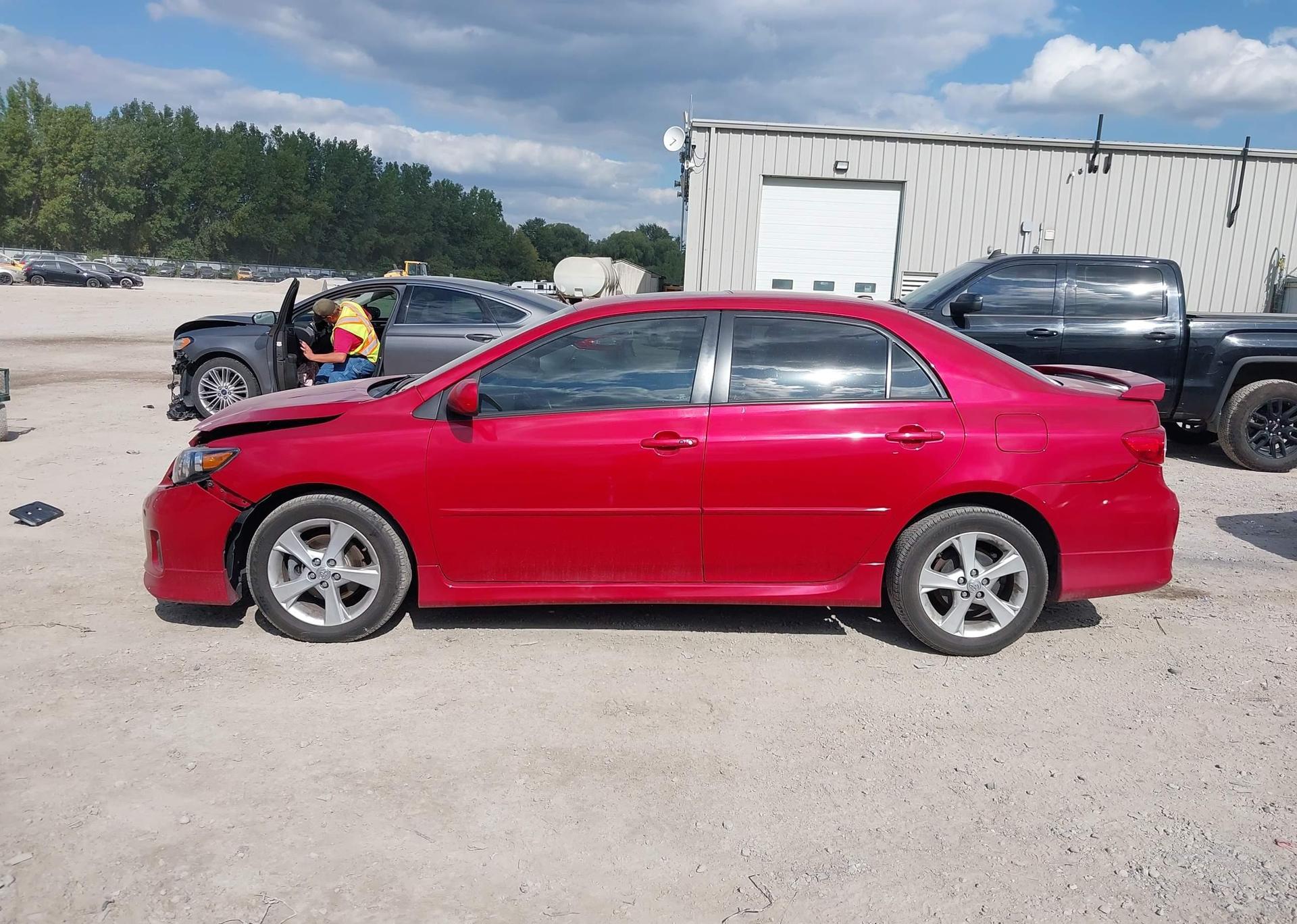 2012 TOYOTA COROLLA