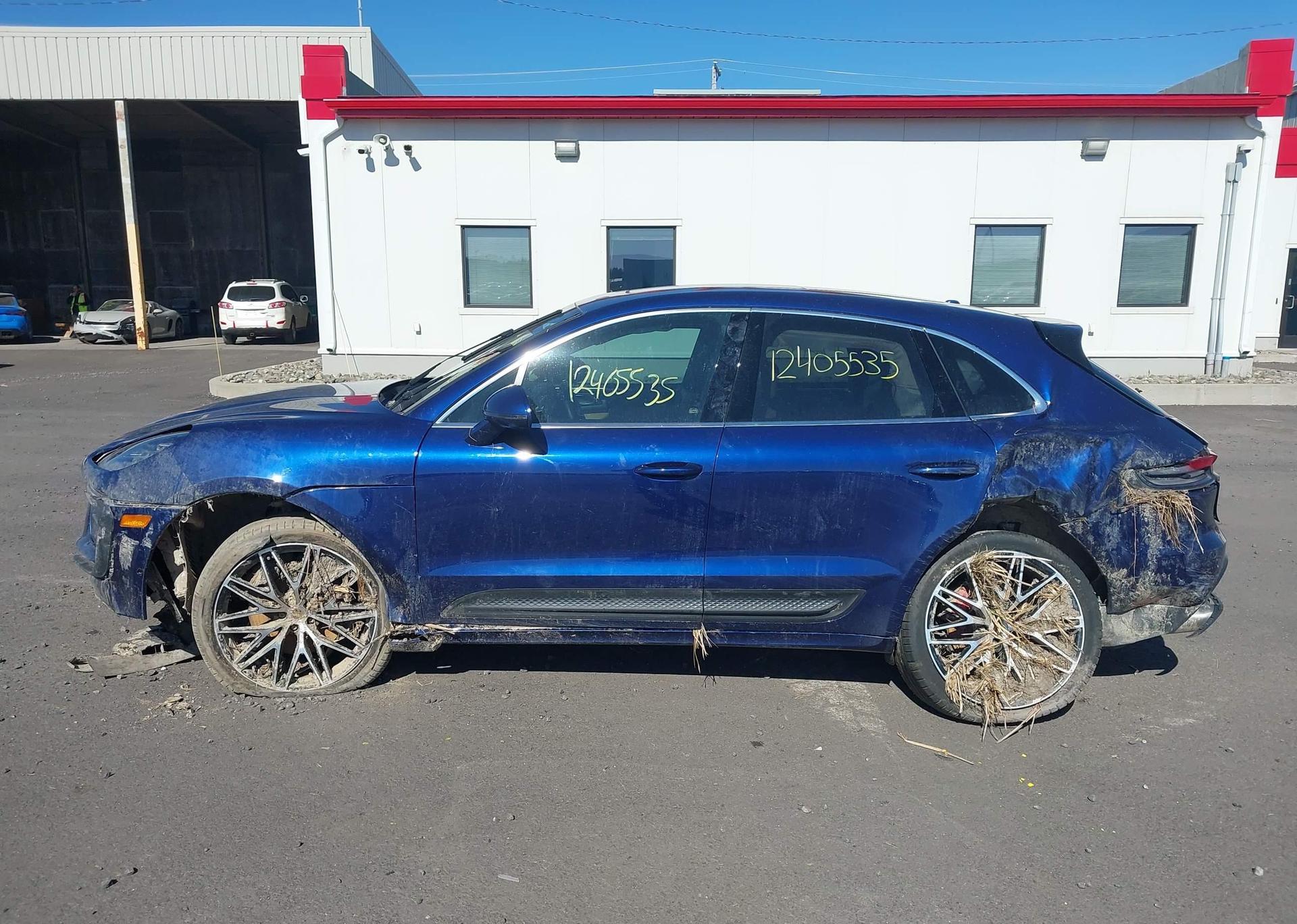 2023 PORSCHE MACAN S