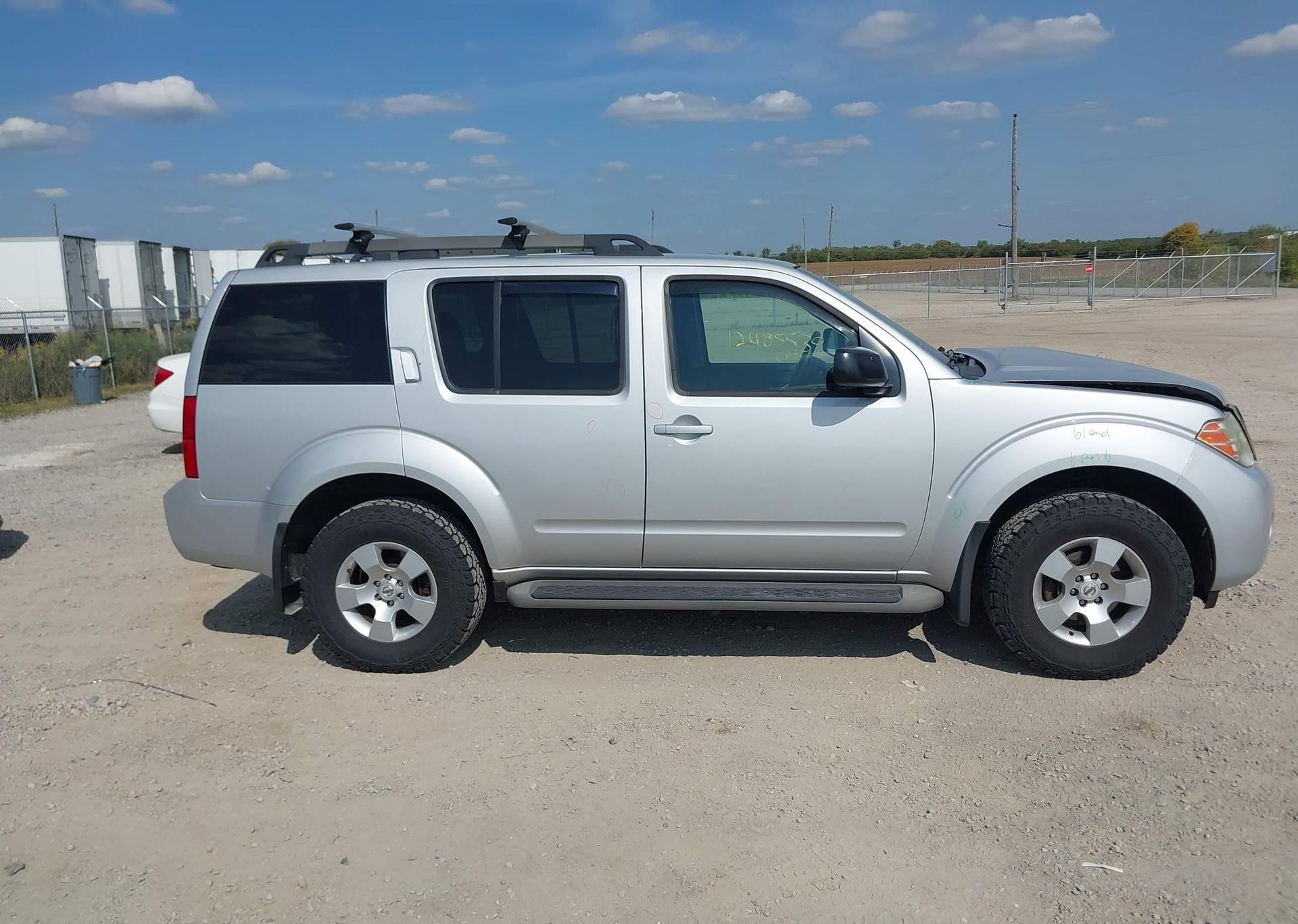 2012 NISSAN PATHFINDER S