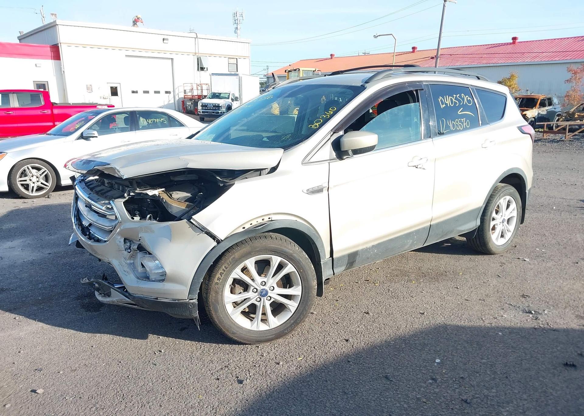 2018 FORD ESCAPE SE