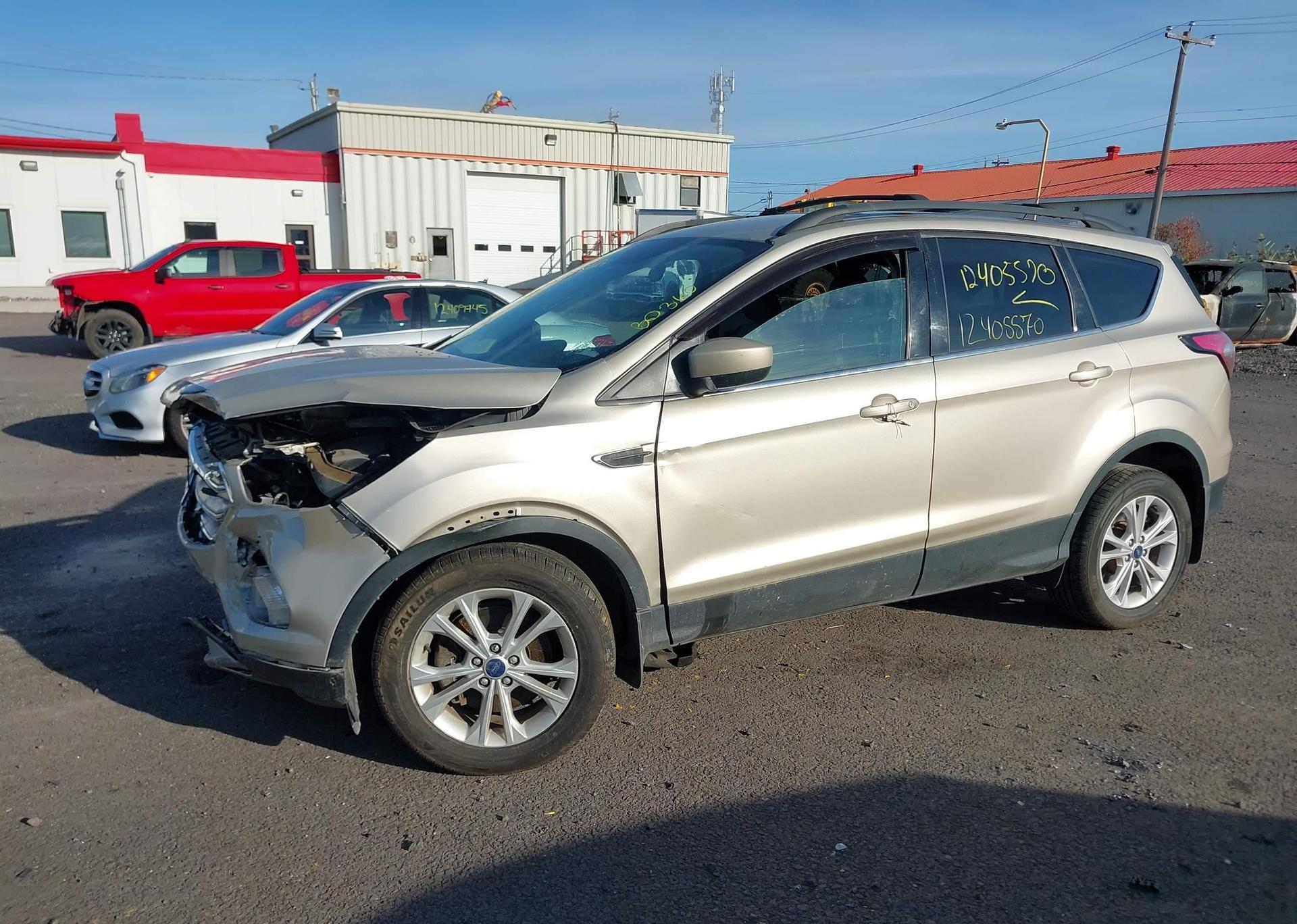 2018 FORD ESCAPE SE