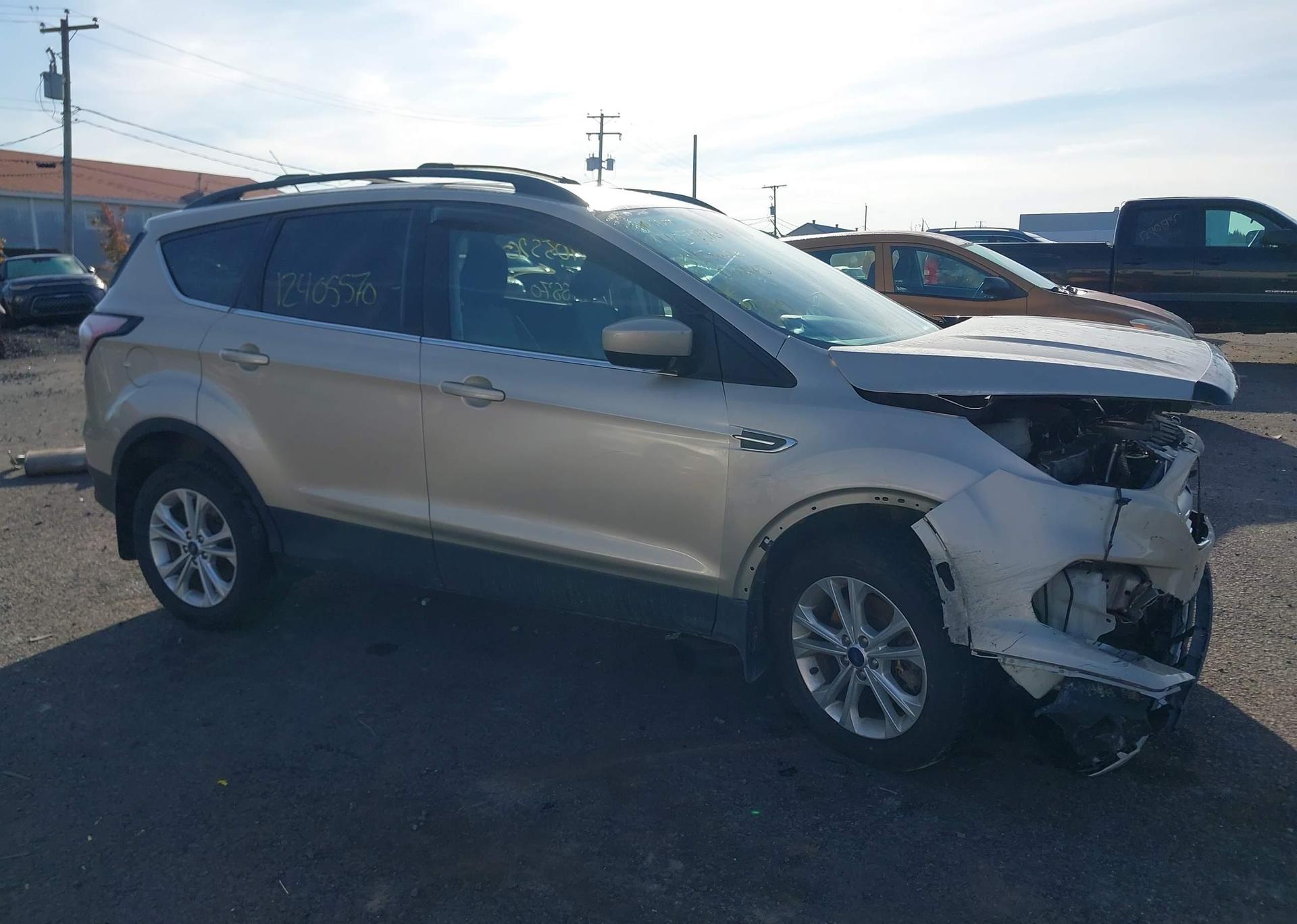 2018 FORD ESCAPE SE