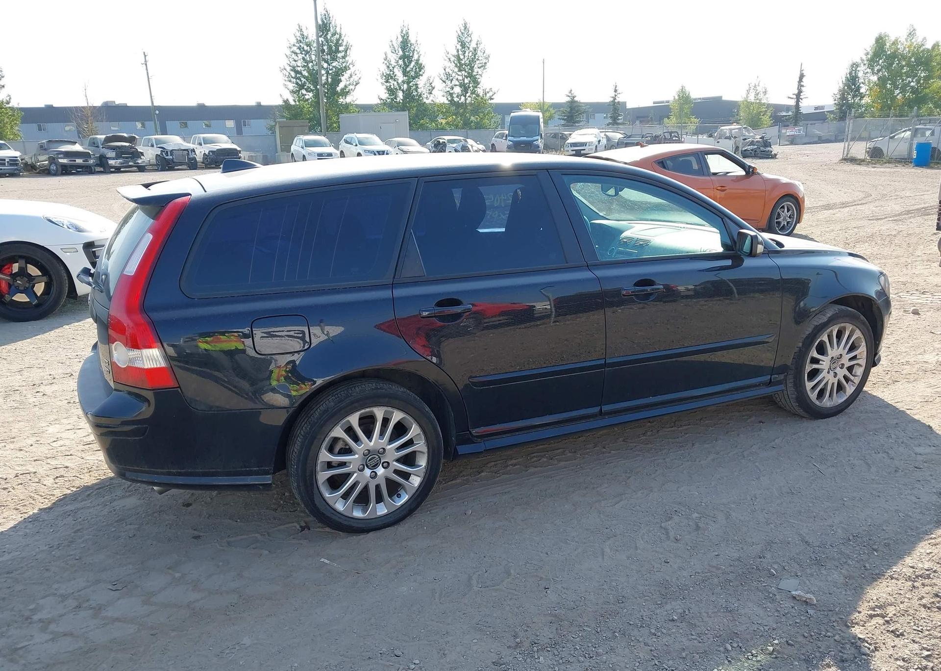2006 VOLVO V50 T5