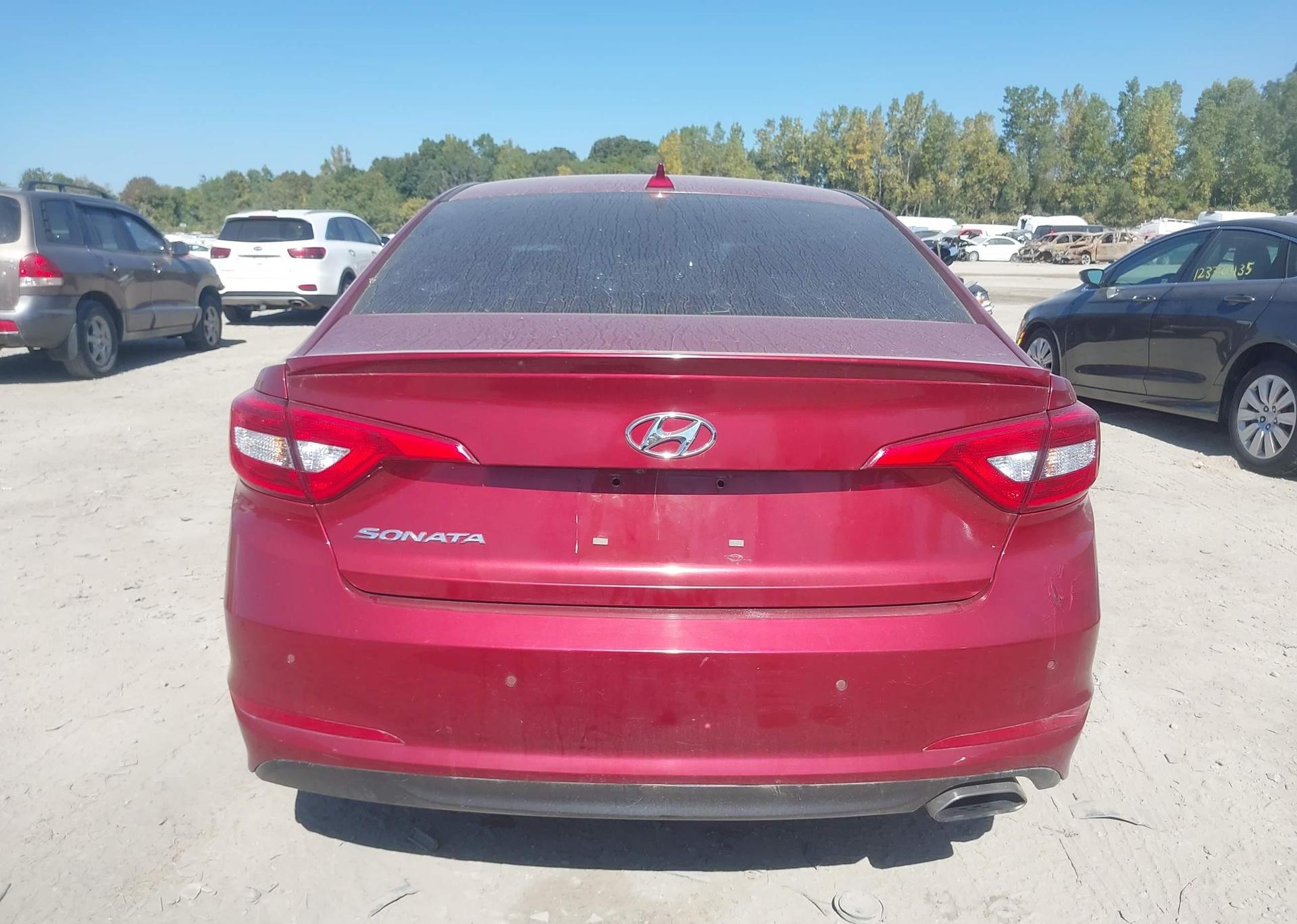 2015 HYUNDAI SONATA SE