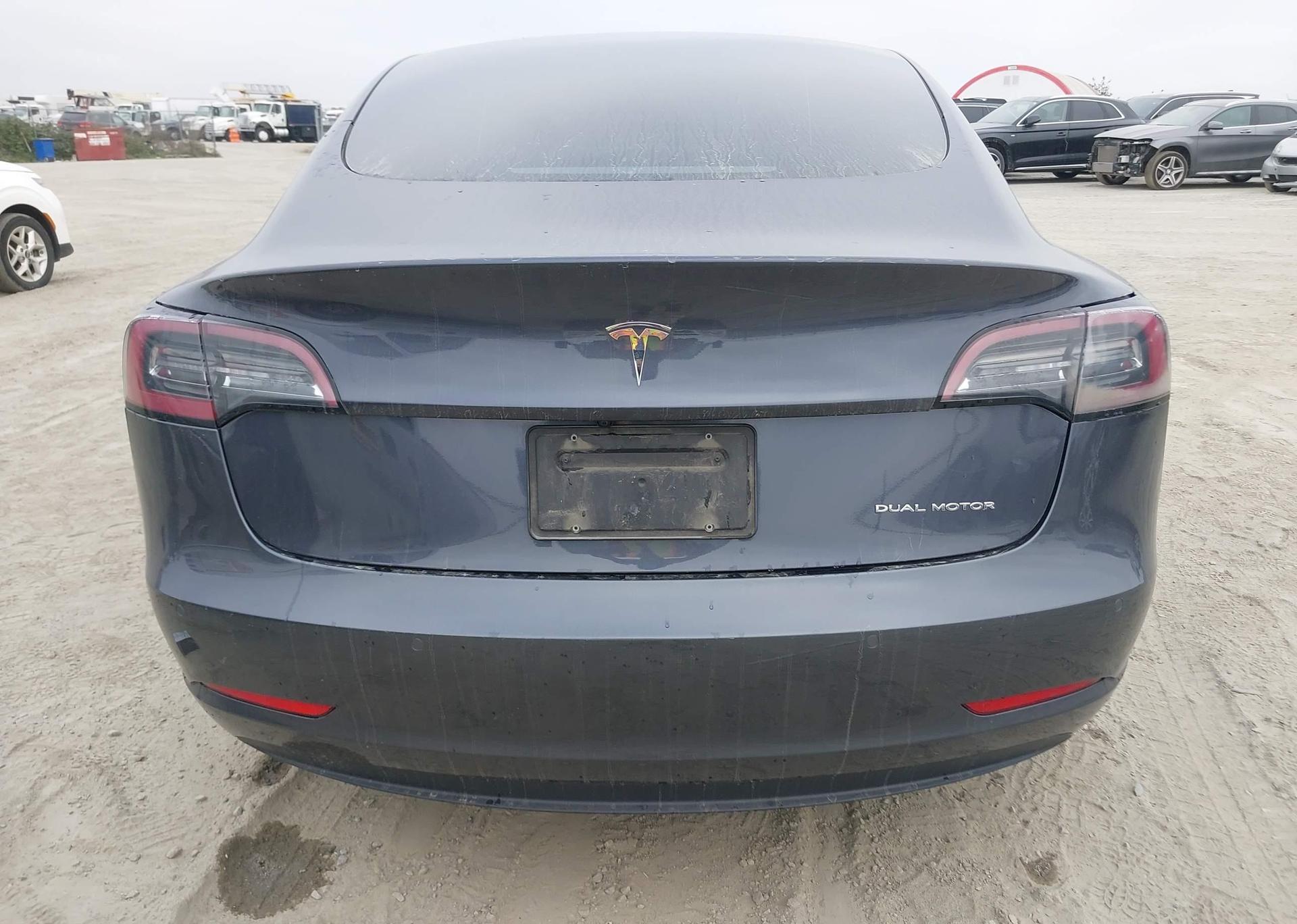 2022 TESLA MODEL 3