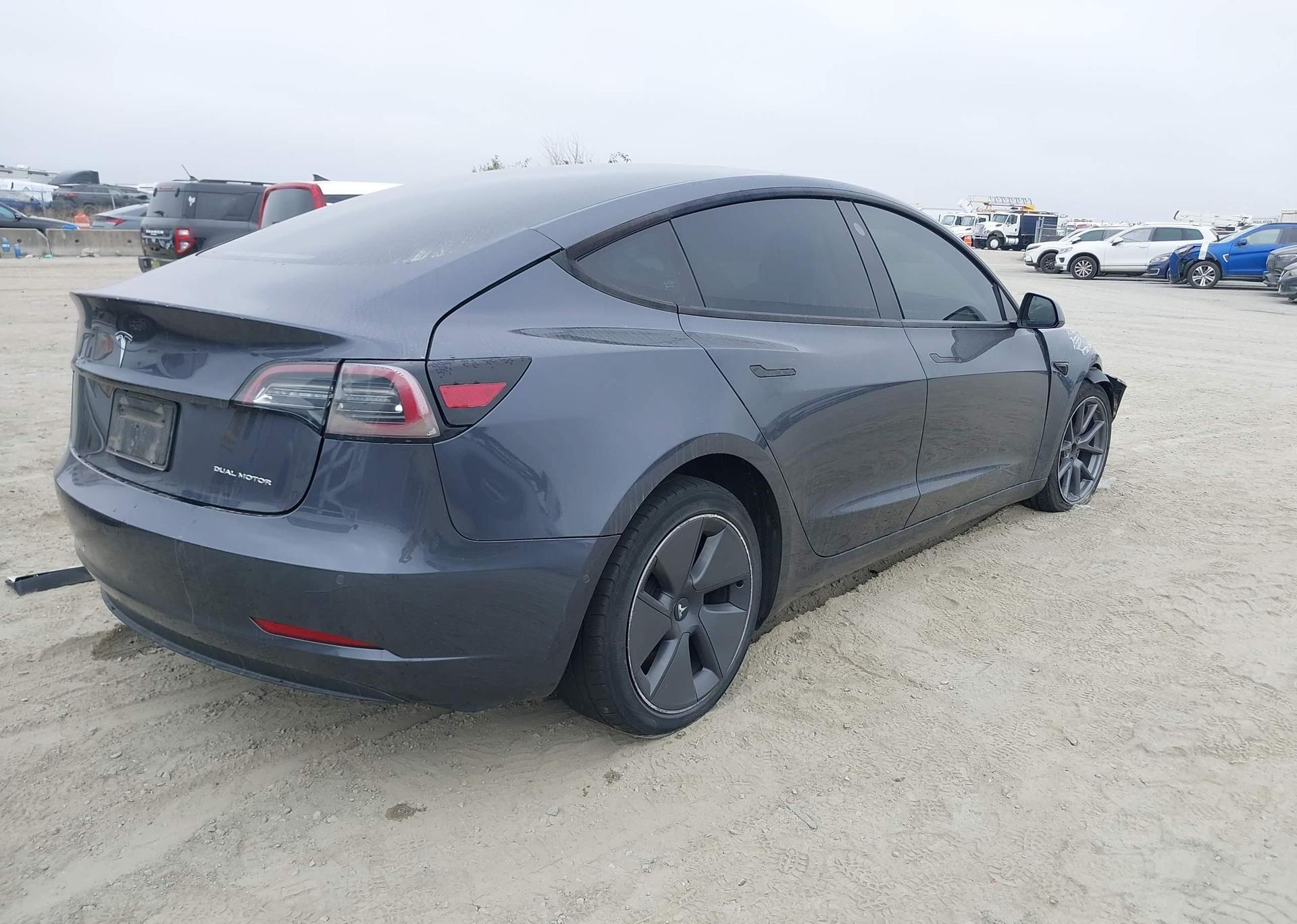 2022 TESLA MODEL 3