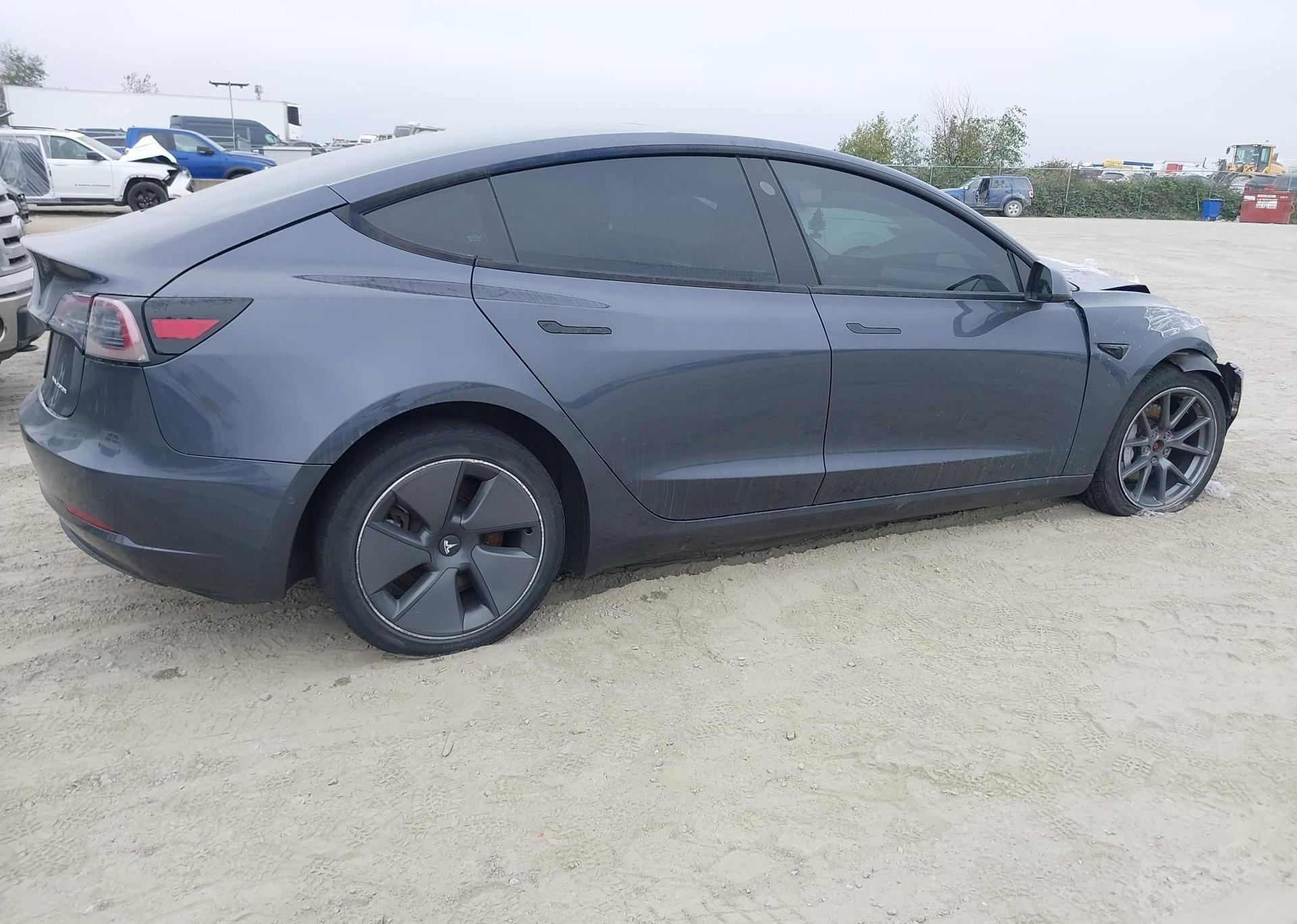 2022 TESLA MODEL 3