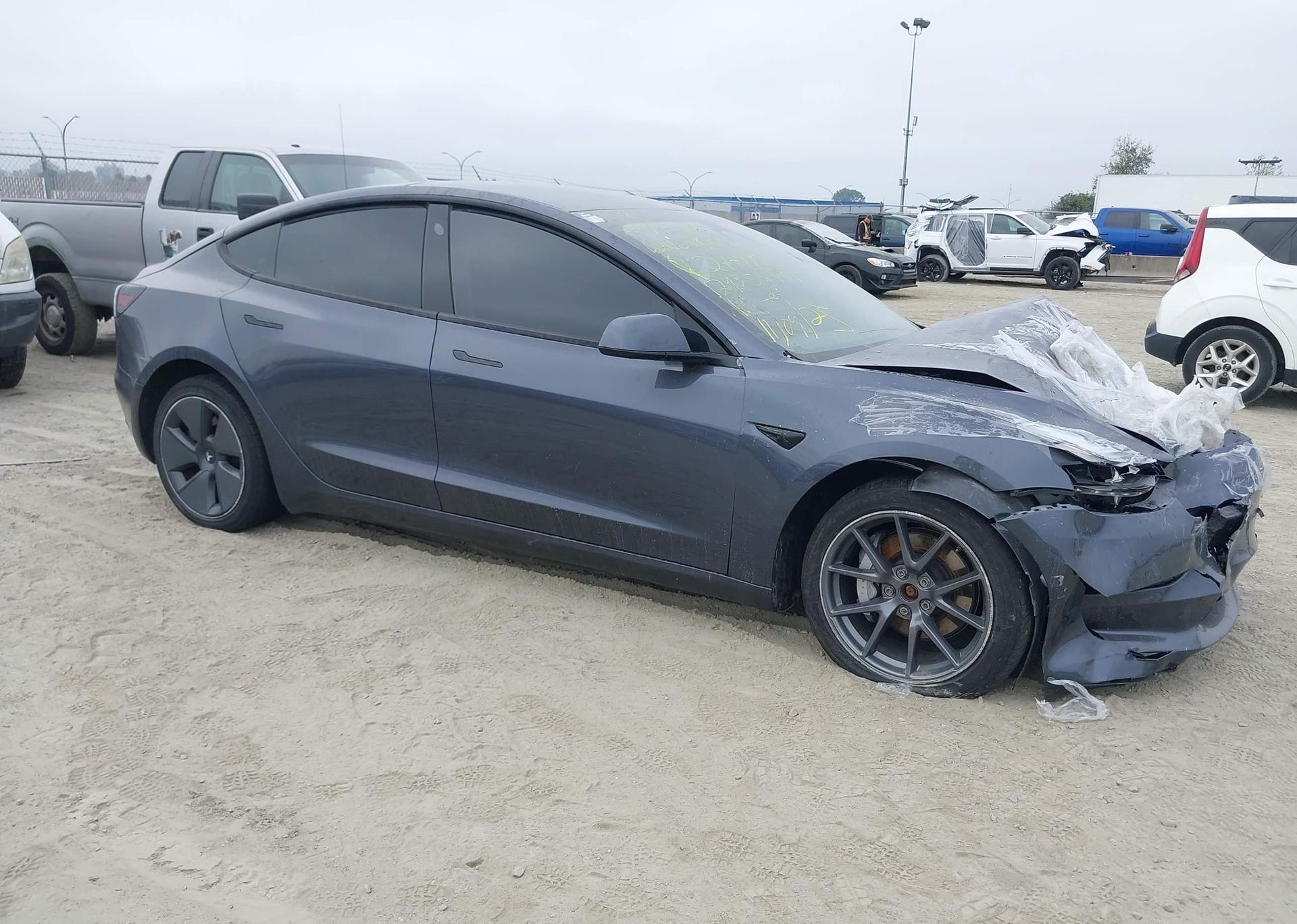 2022 TESLA MODEL 3