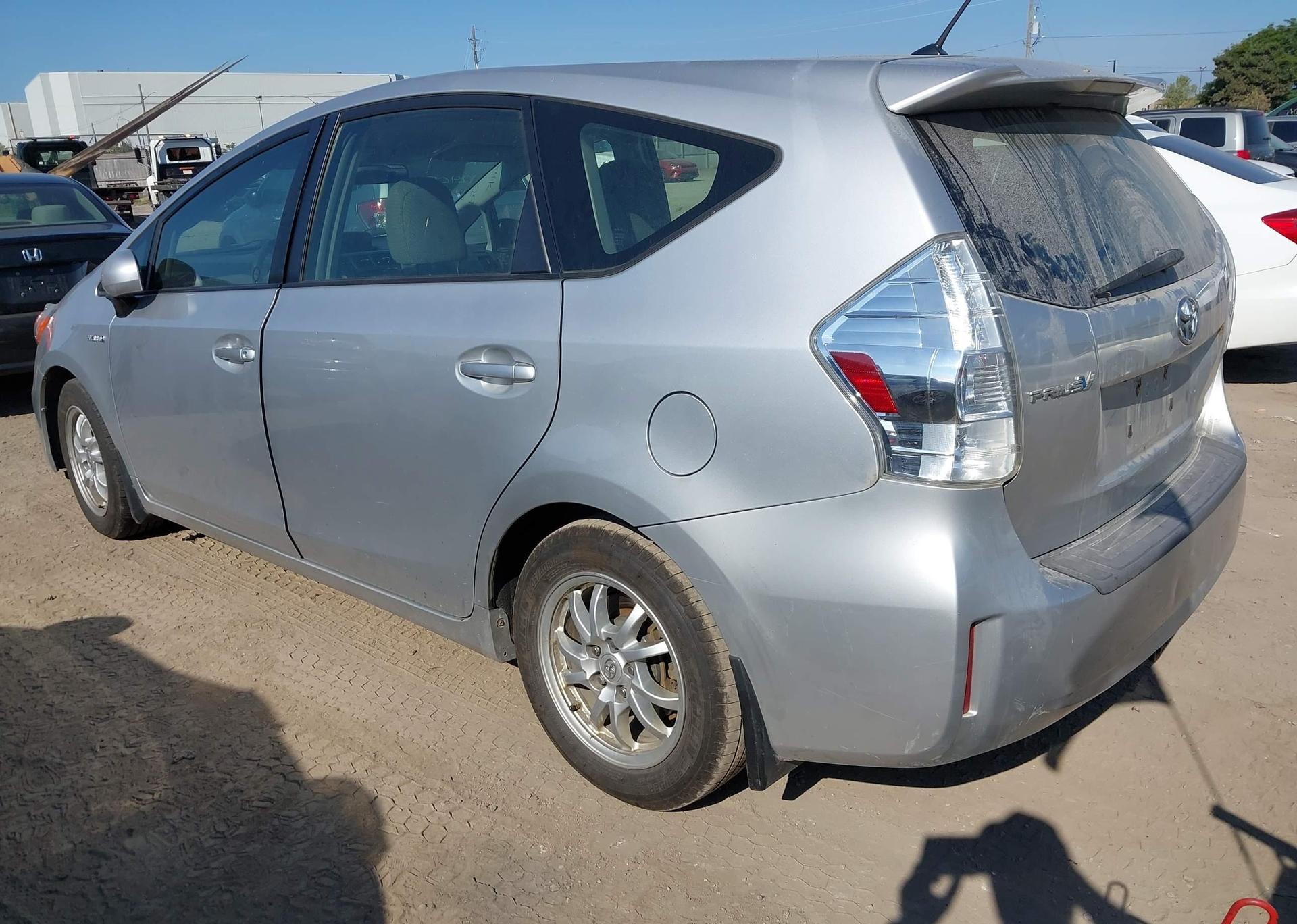 2012 TOYOTA PRIUS V
