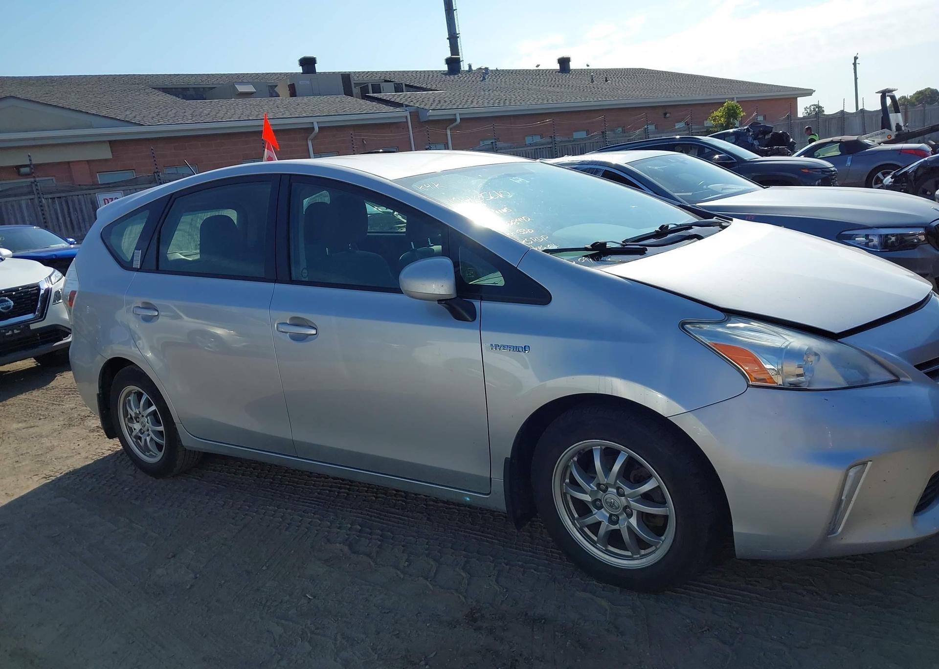 2012 TOYOTA PRIUS V