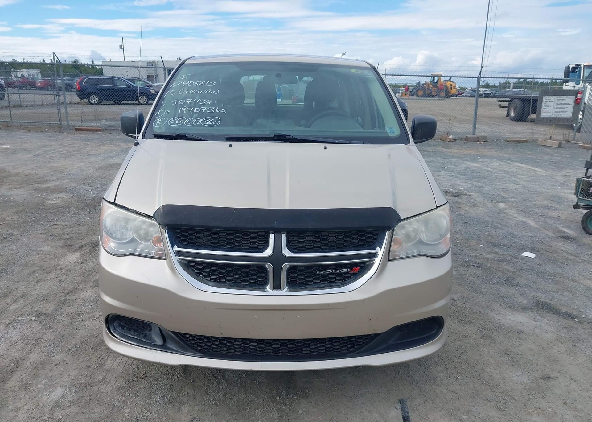 2015 DODGE GRAND CARAVAN SE