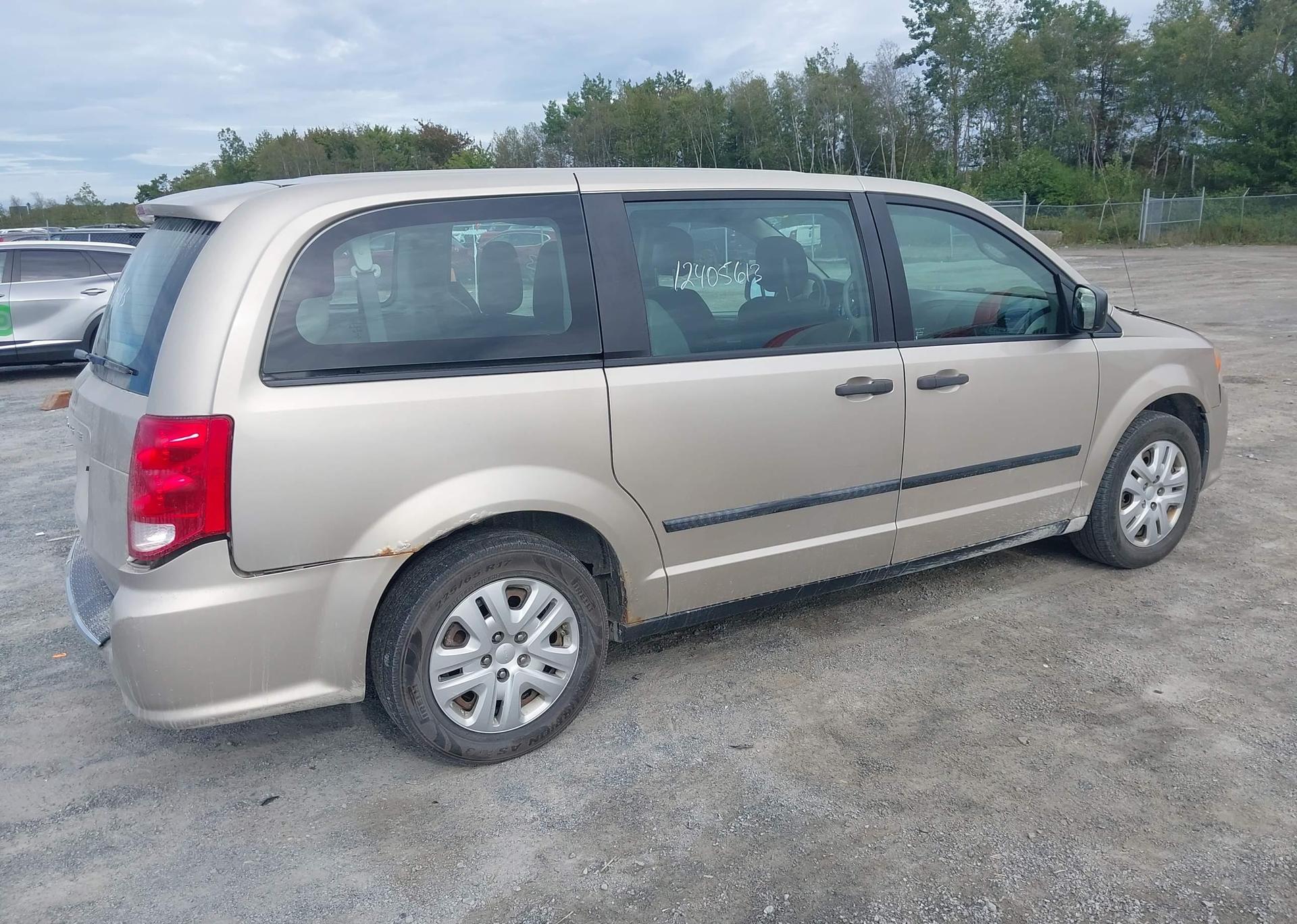 2015 DODGE GRAND CARAVAN SE
