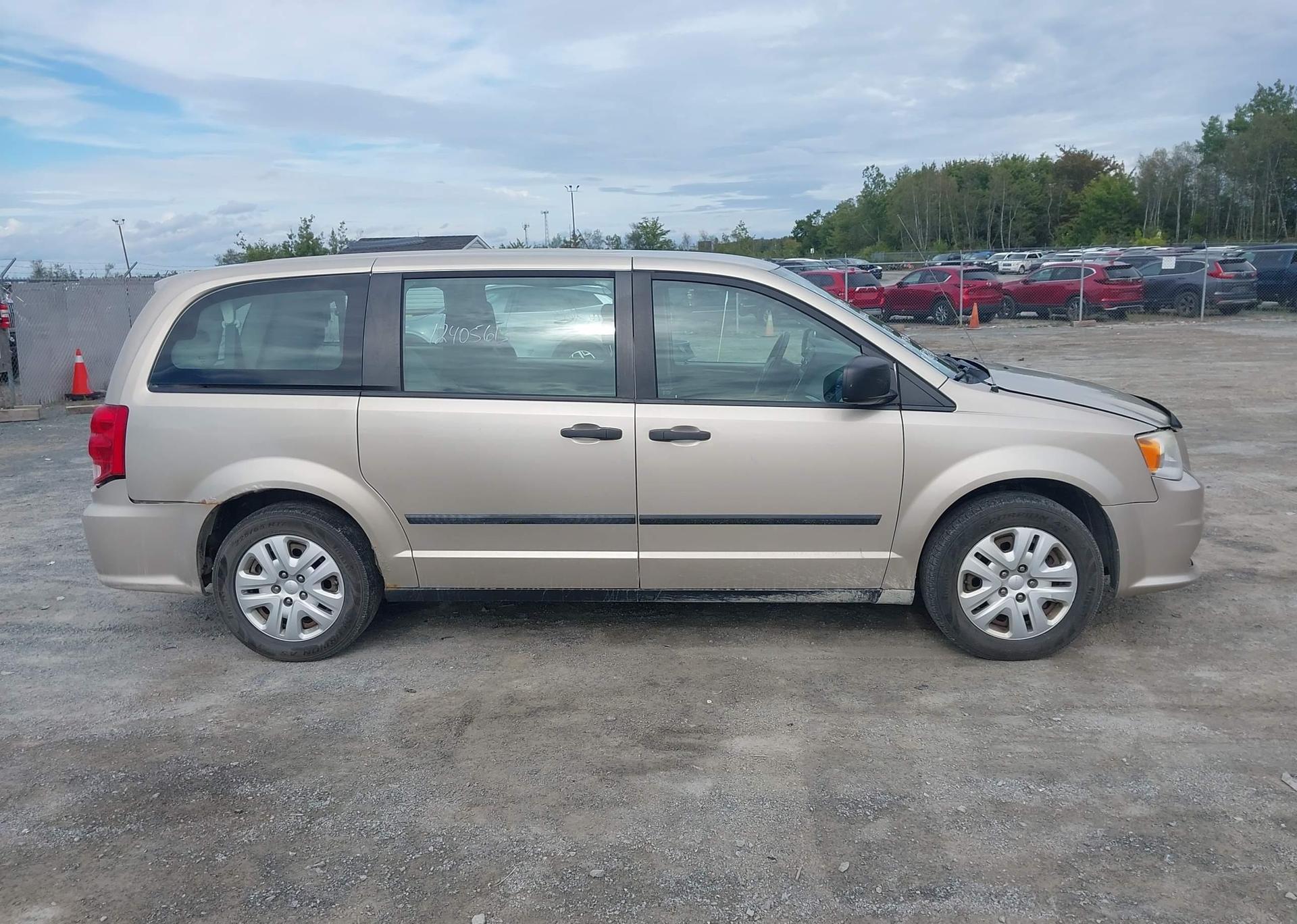 2015 DODGE GRAND CARAVAN SE