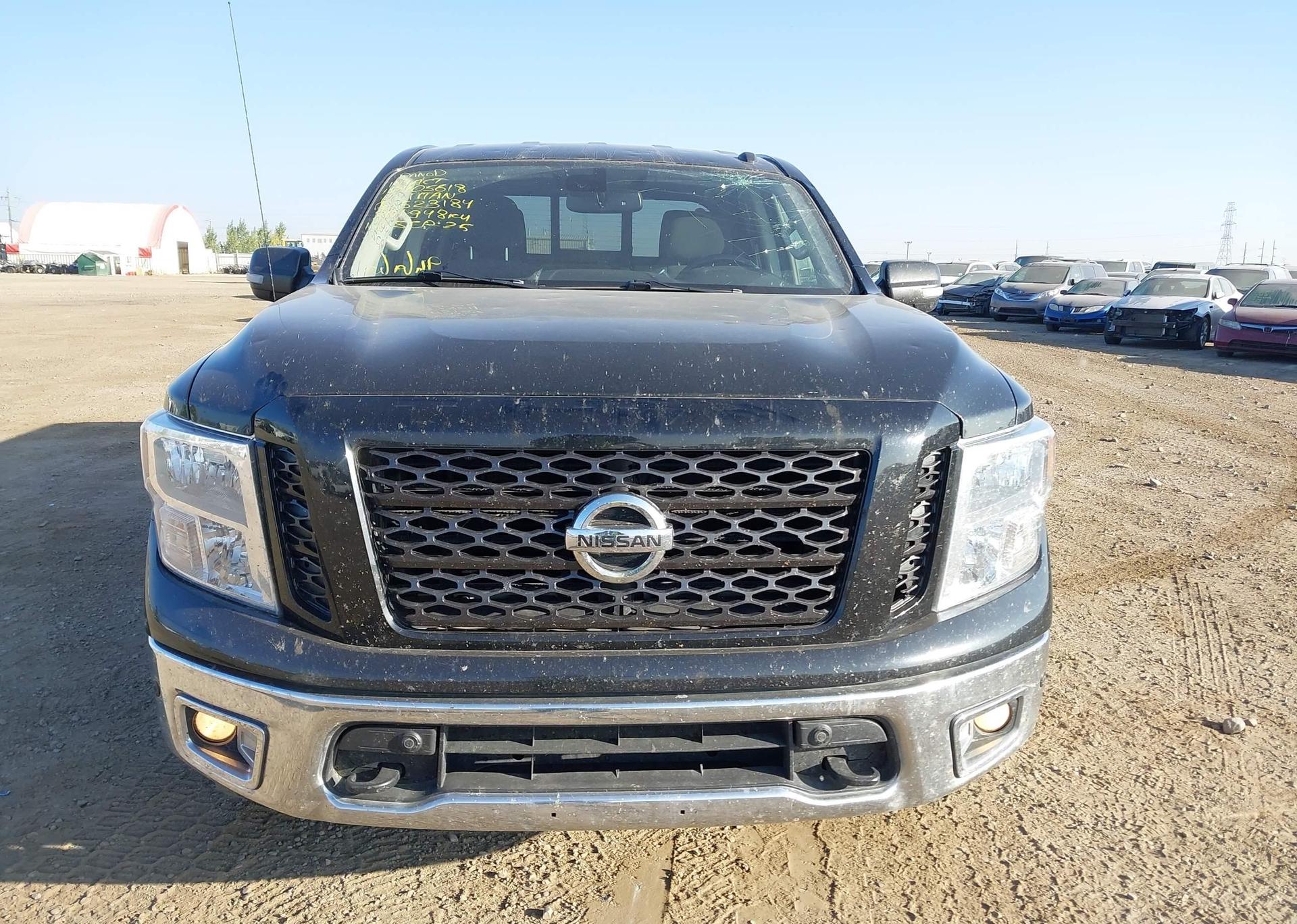 2019 NISSAN TITAN SV
