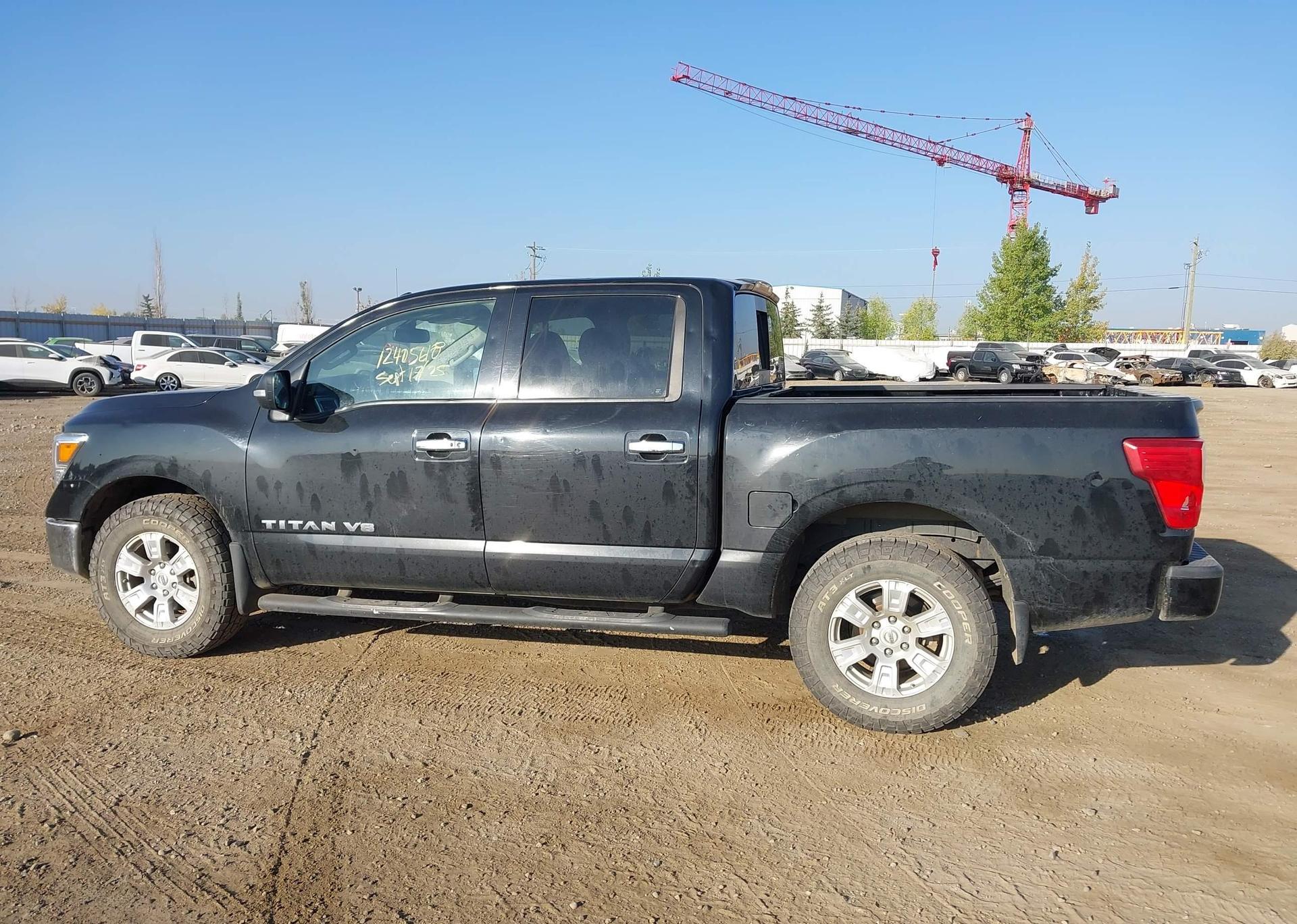 2019 NISSAN TITAN SV