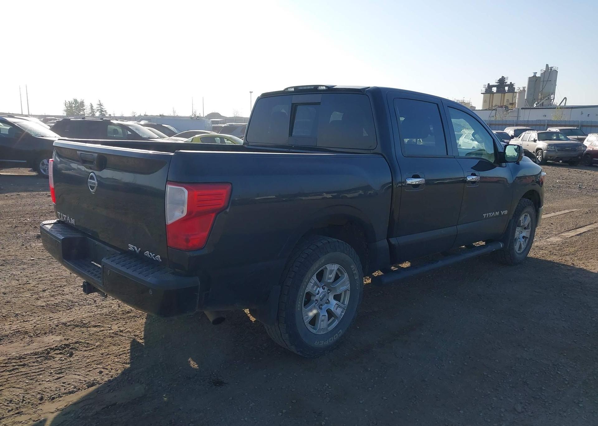 2019 NISSAN TITAN SV