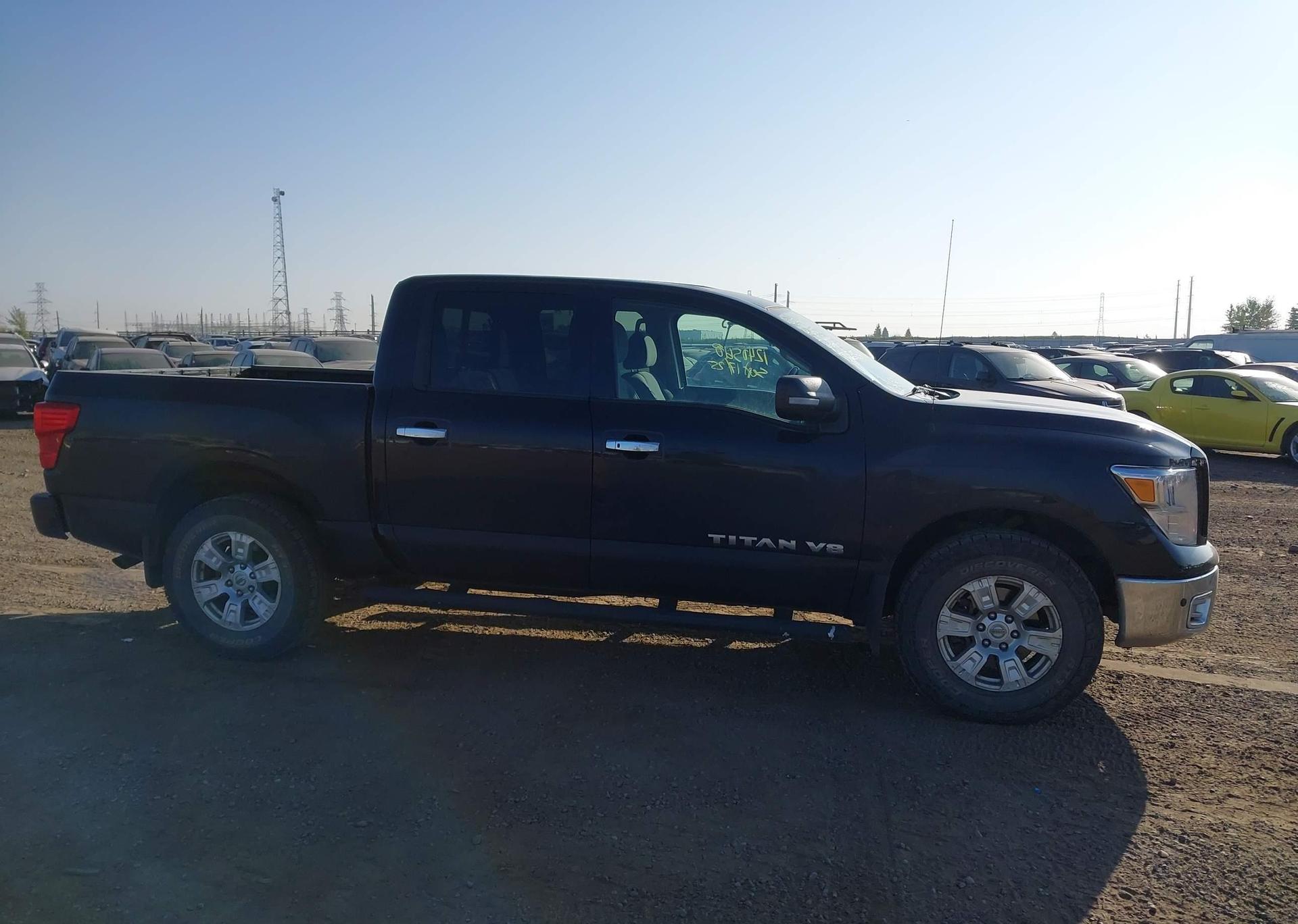 2019 NISSAN TITAN SV