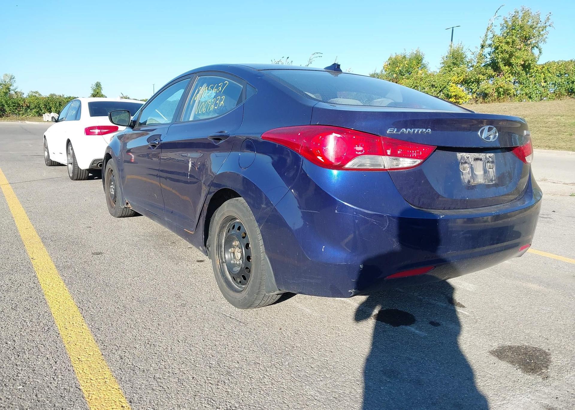 2012 HYUNDAI ELANTRA GLS