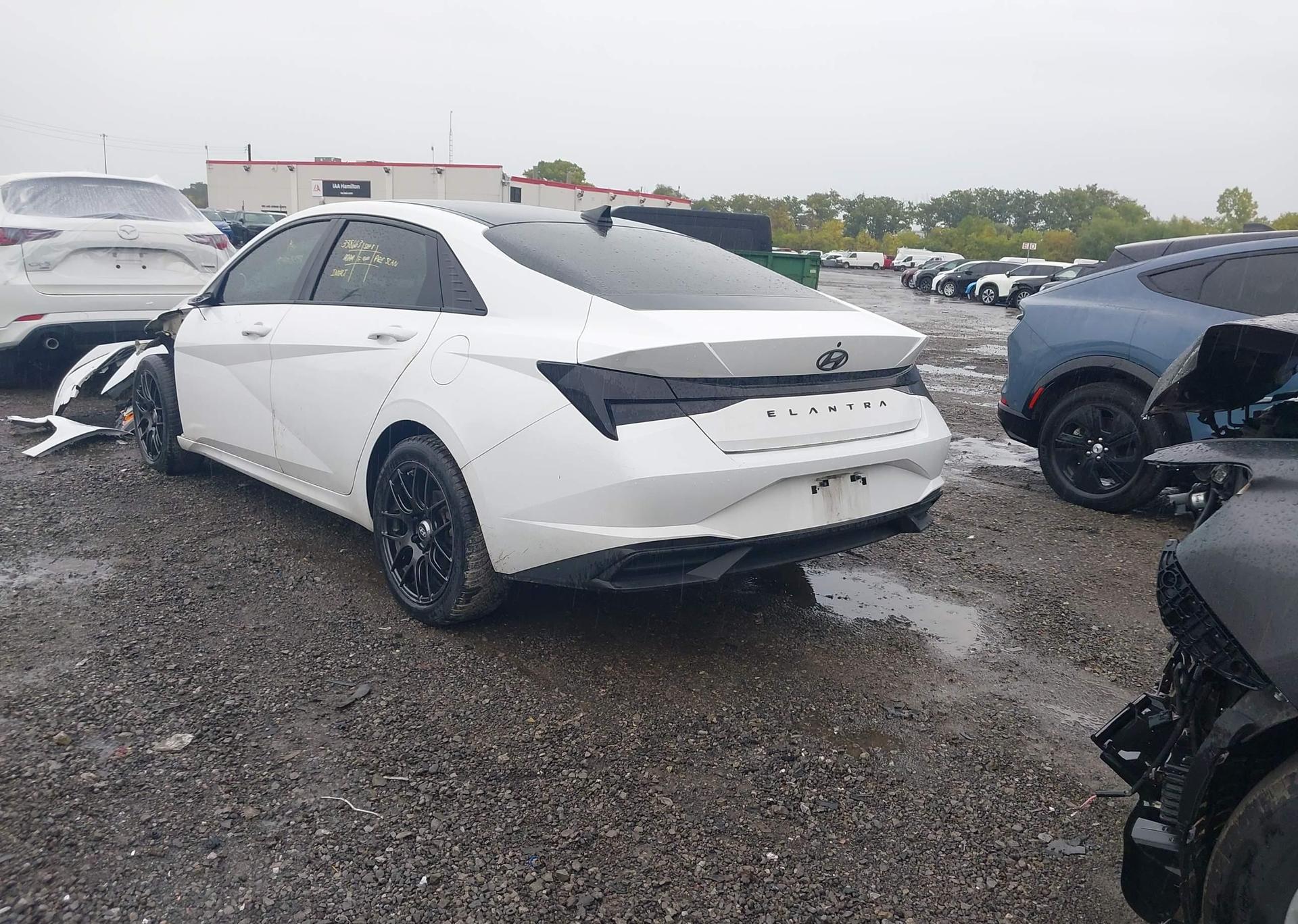 2023 HYUNDAI ELANTRA