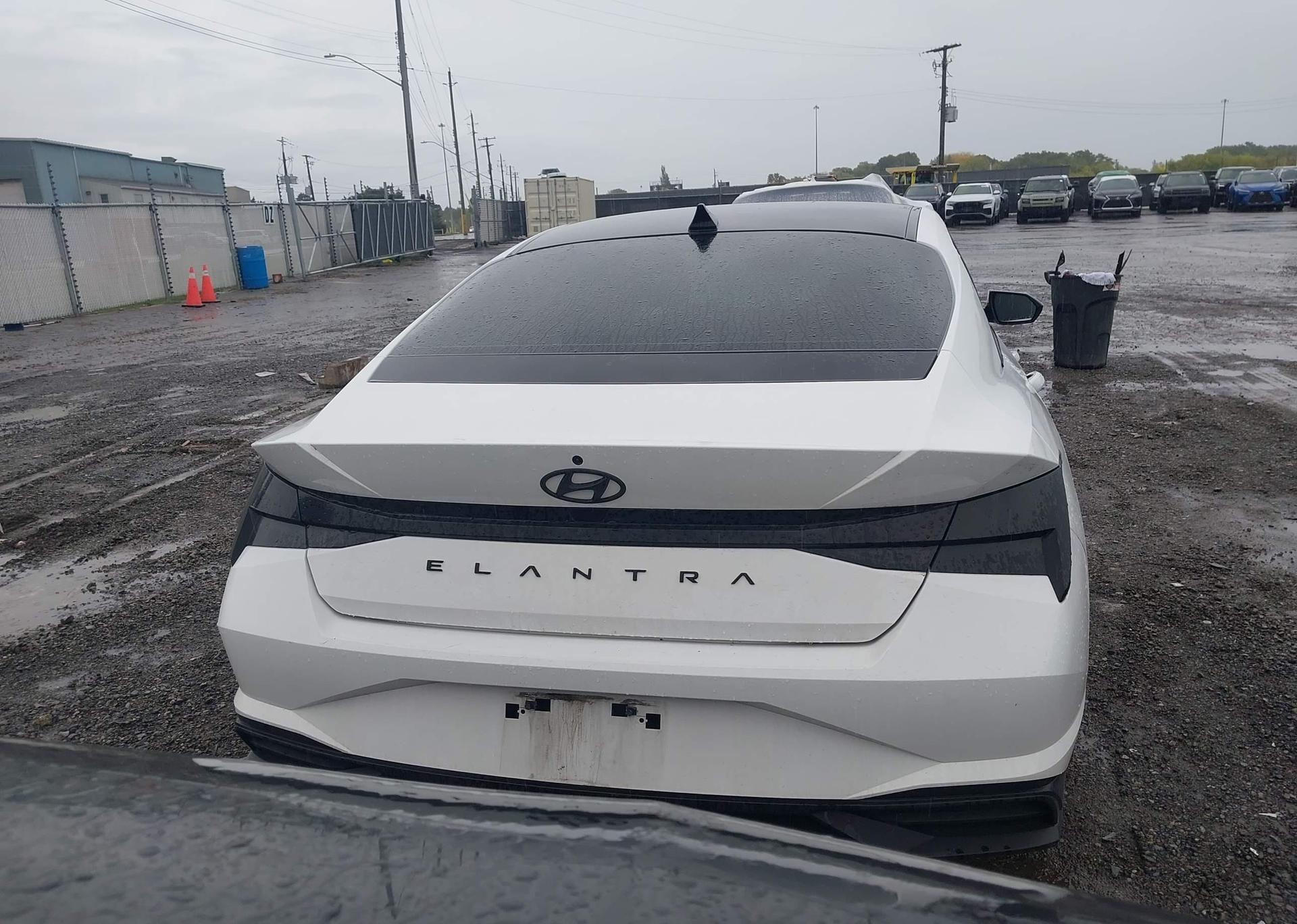 2023 HYUNDAI ELANTRA