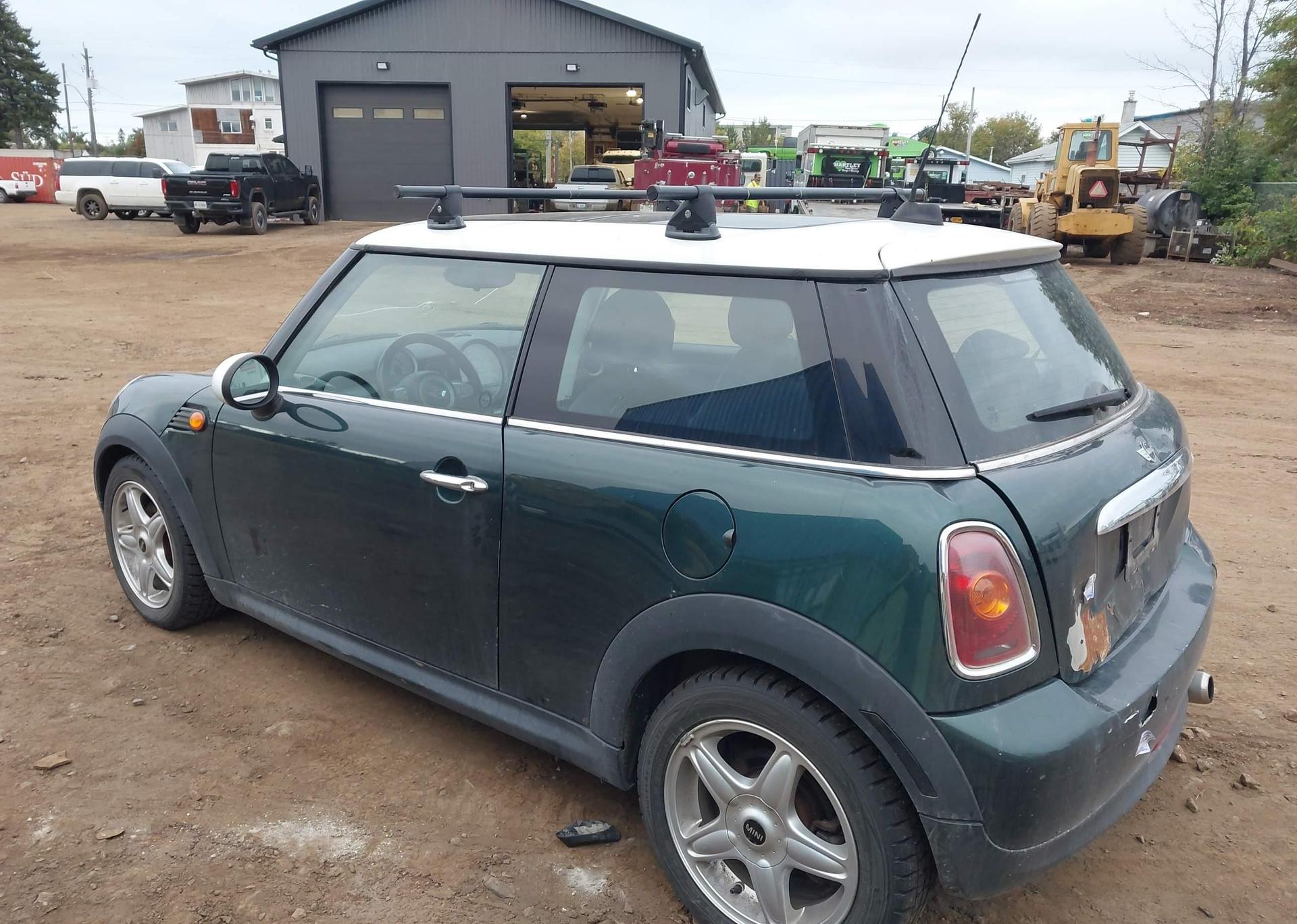 2010 MINI COOPER CLASSIC
