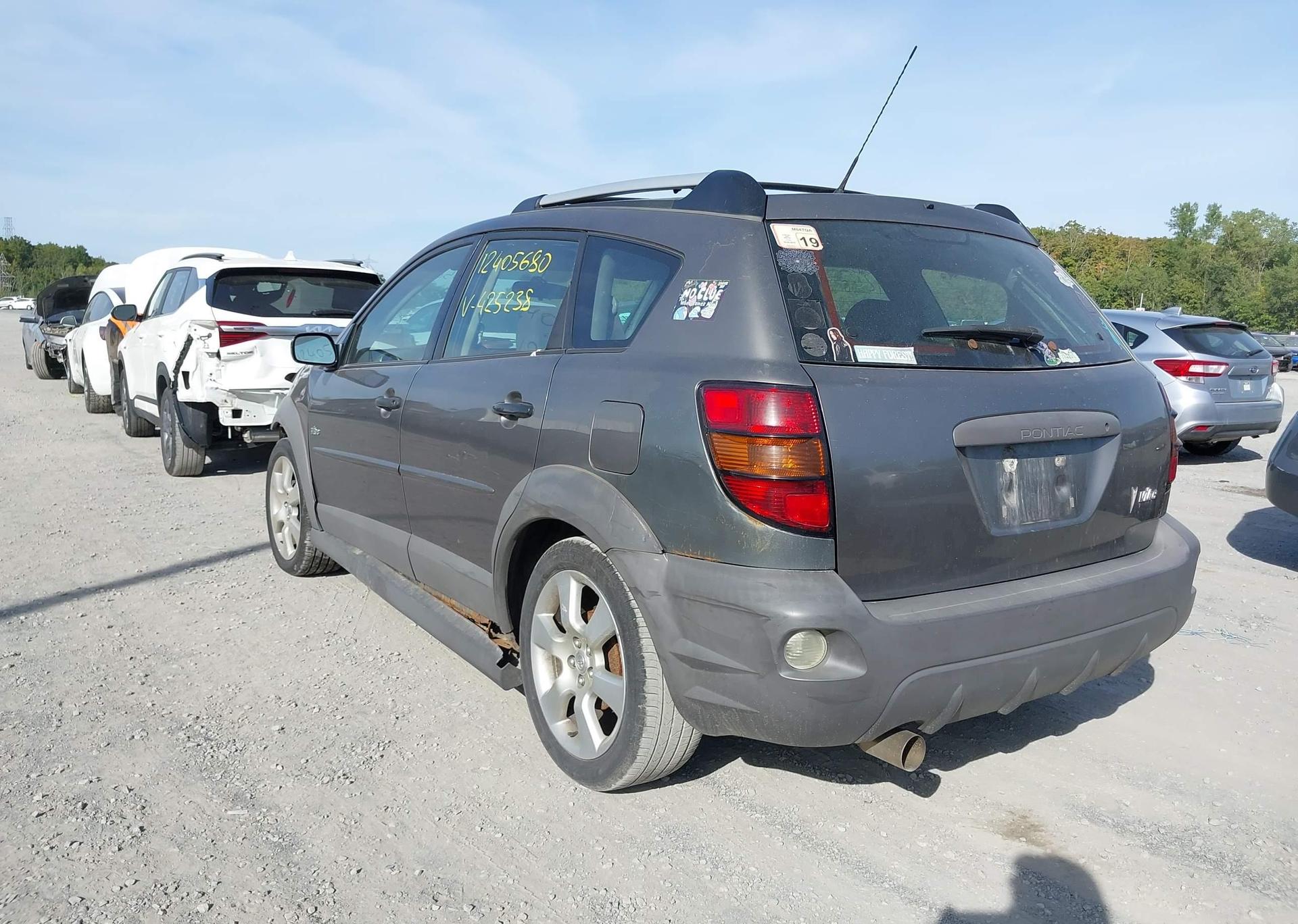 2004 PONTIAC VIBE
