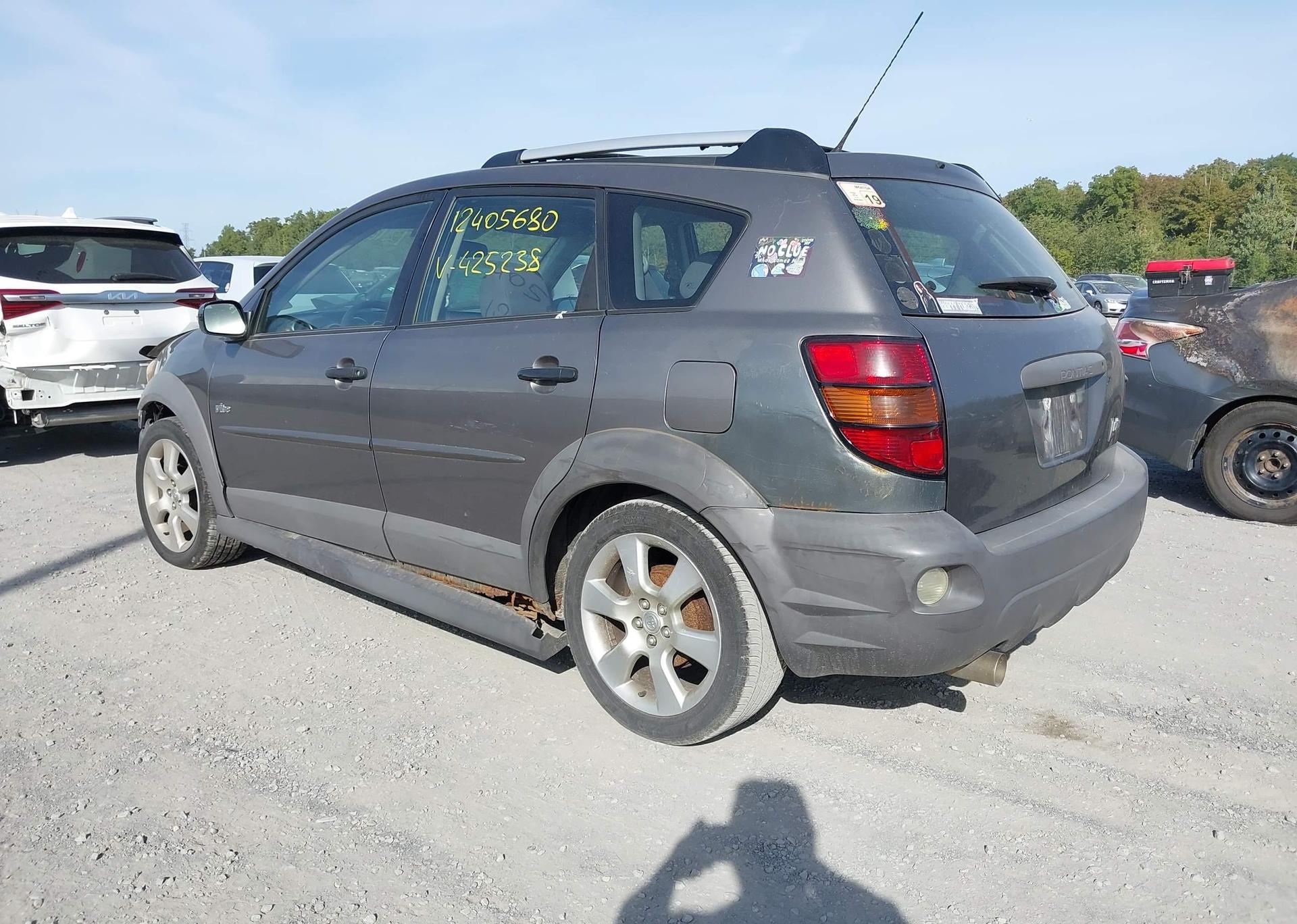2004 PONTIAC VIBE
