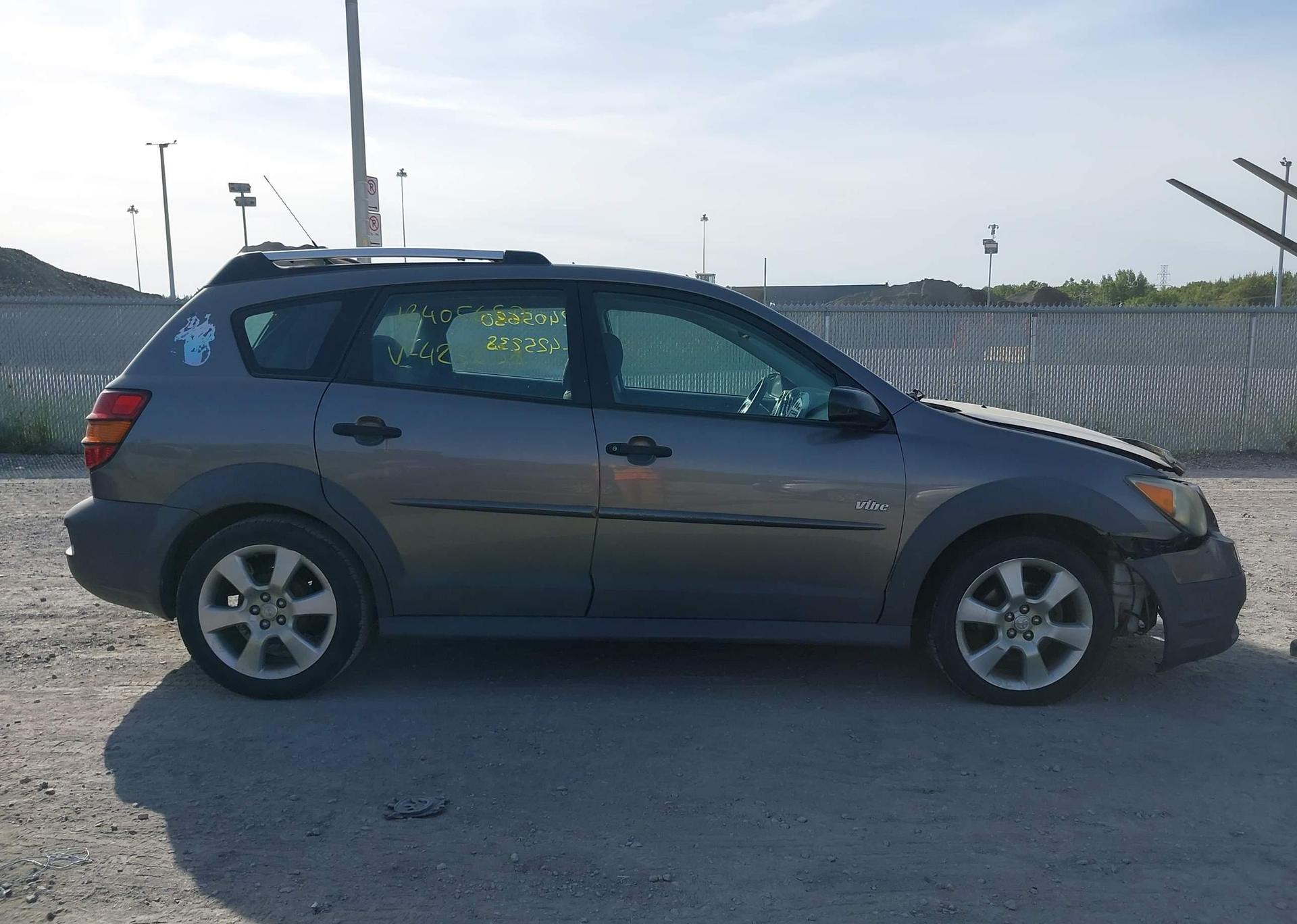 2004 PONTIAC VIBE