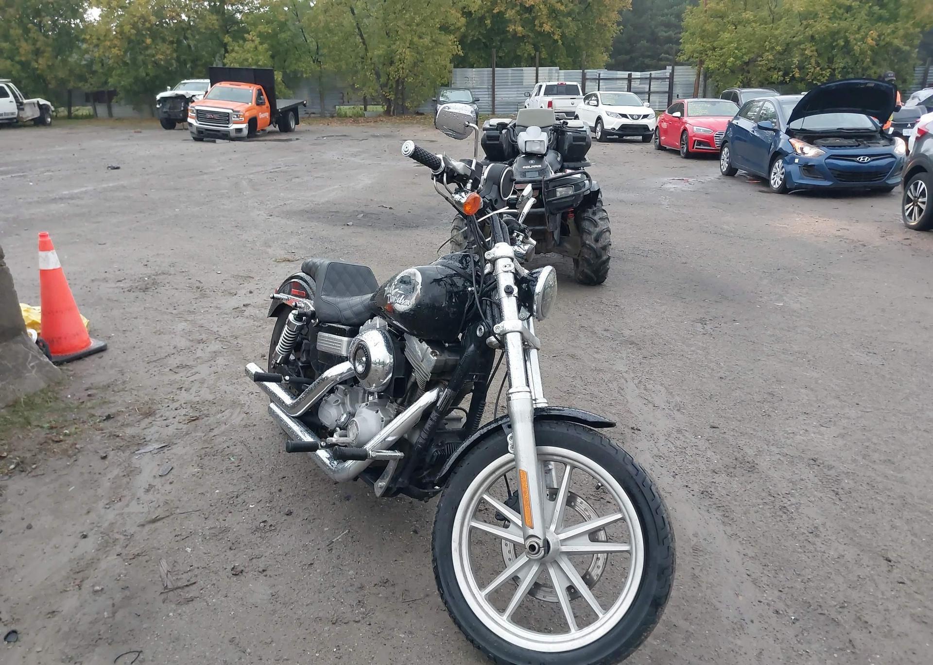 2010 HARLEY-DAVIDSON FXD