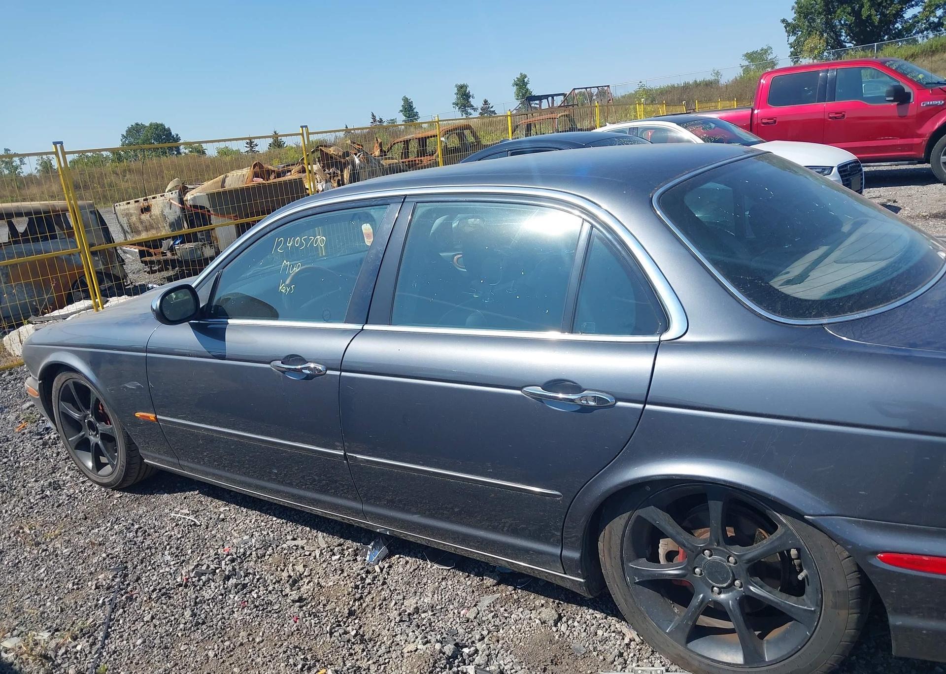 2004 JAGUAR VANDENPLAS