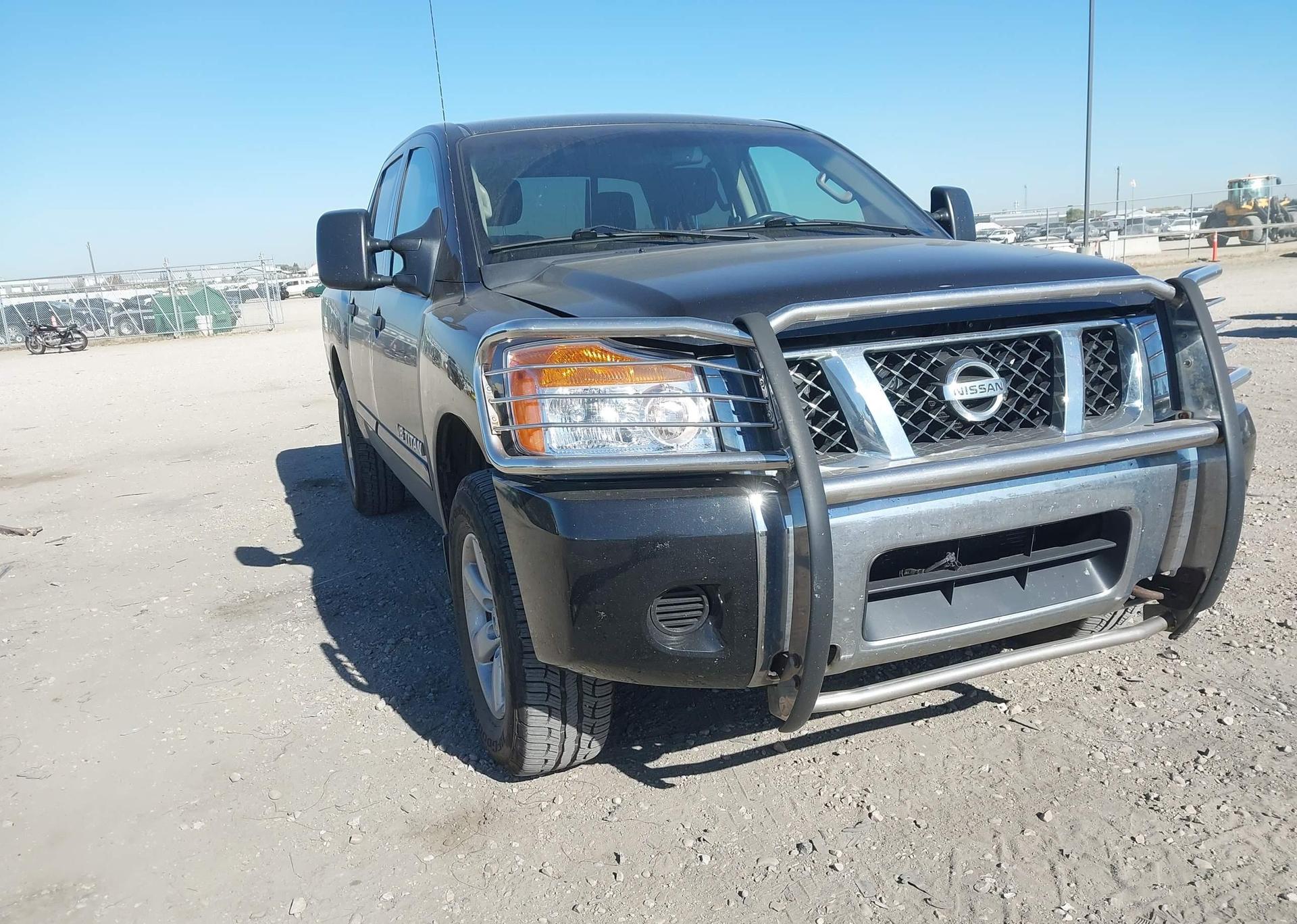 2012 NISSAN TITAN PRO-4X