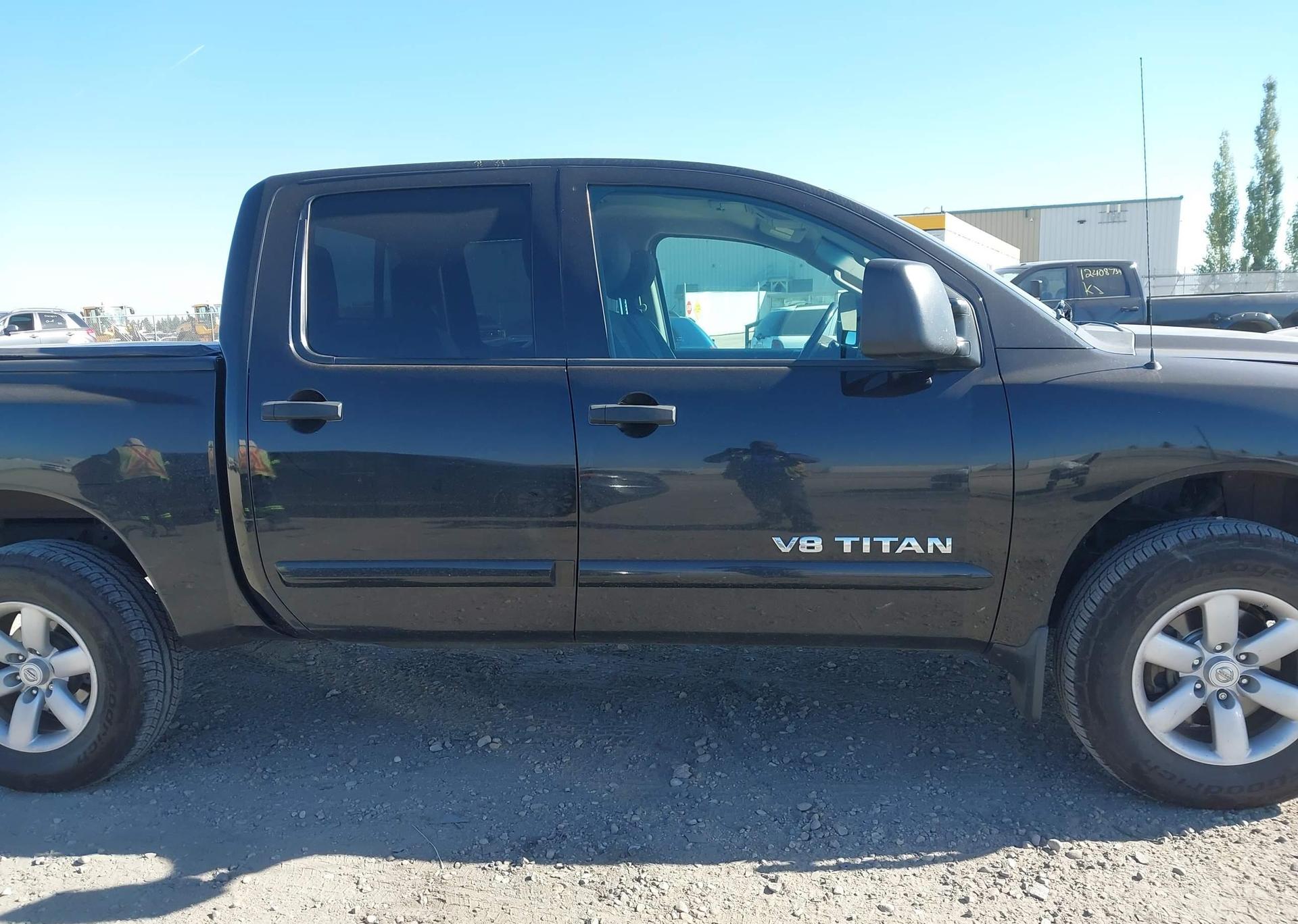 2012 NISSAN TITAN PRO-4X